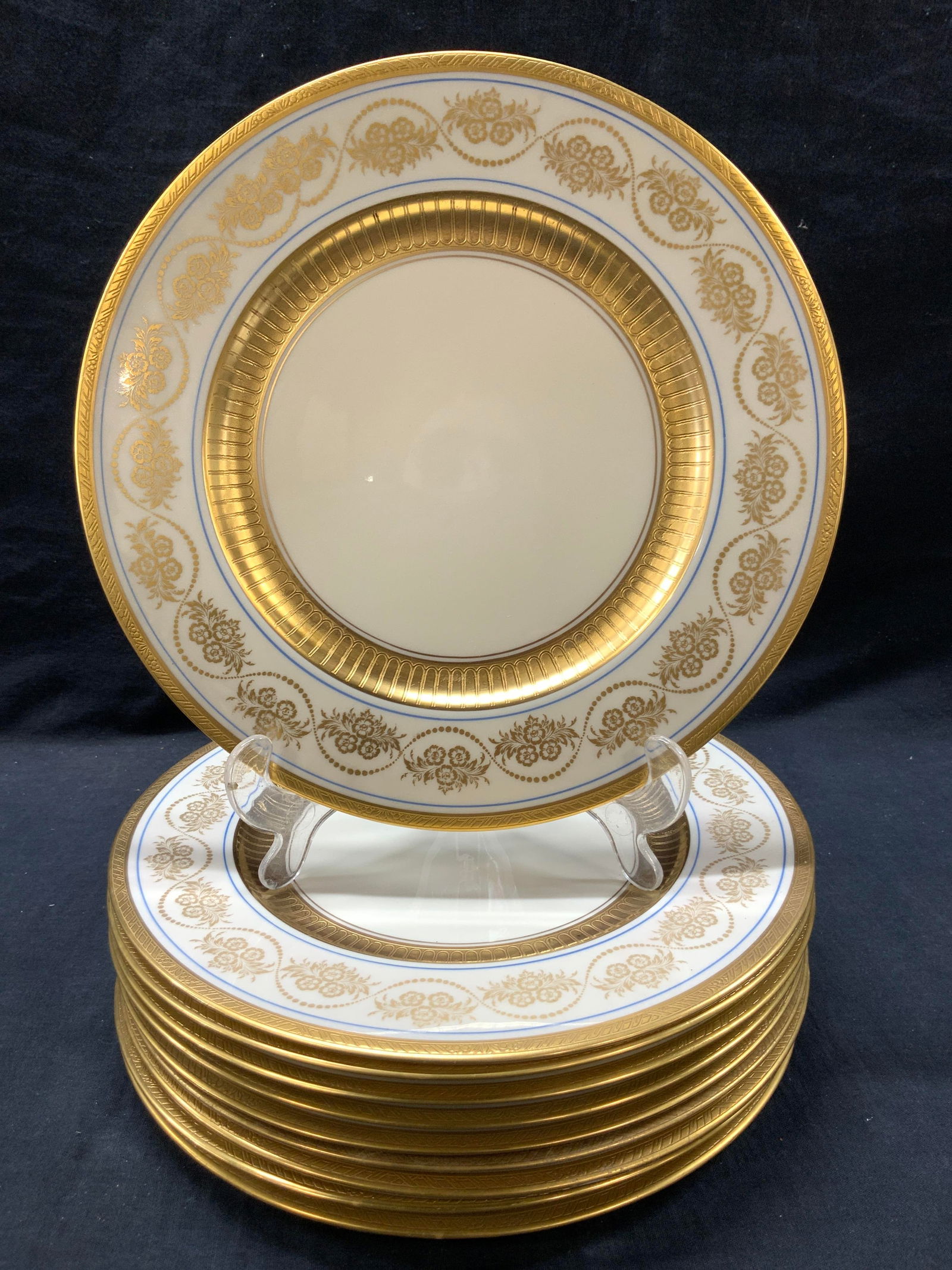Set 10 Concorde Gilt Fine China Dishes (1 of 7)