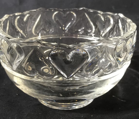 Signed TIFFANY & Co. Crystal Bowl: Embossed Heart border design, crystal bowl, marked Tiffany & Co. in white stamp on underside. 3 in. tall, 4 7/8 in. wide. Tiffany & Company Crystalware, Candy Bowl, Crystal Peanut Dish, Hearts, Dining