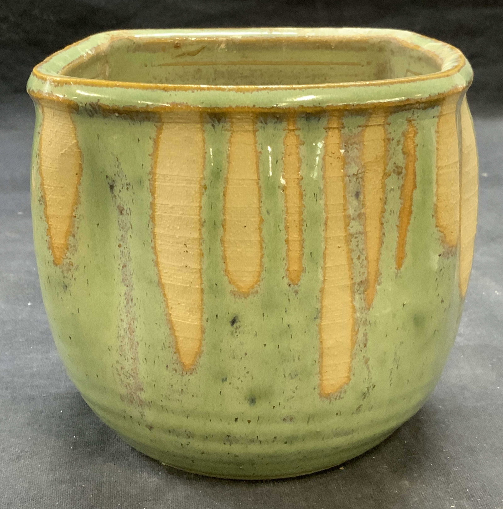 Vtg Costanzo Green Drip Art Pottery Planter (1 of 6)