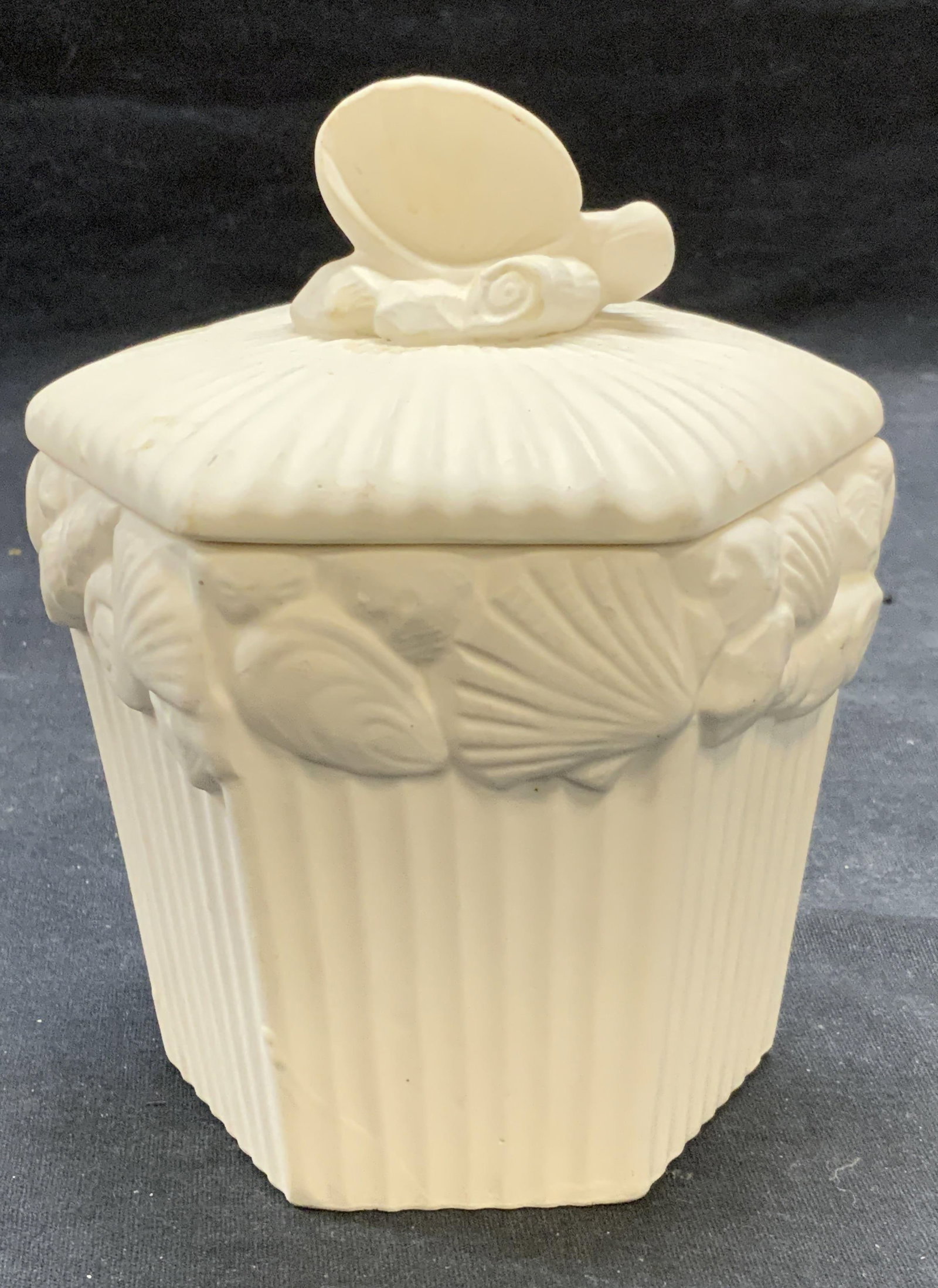 Tasle Seller by Sigma White Ceramic Vessel Japan (1 of 6)