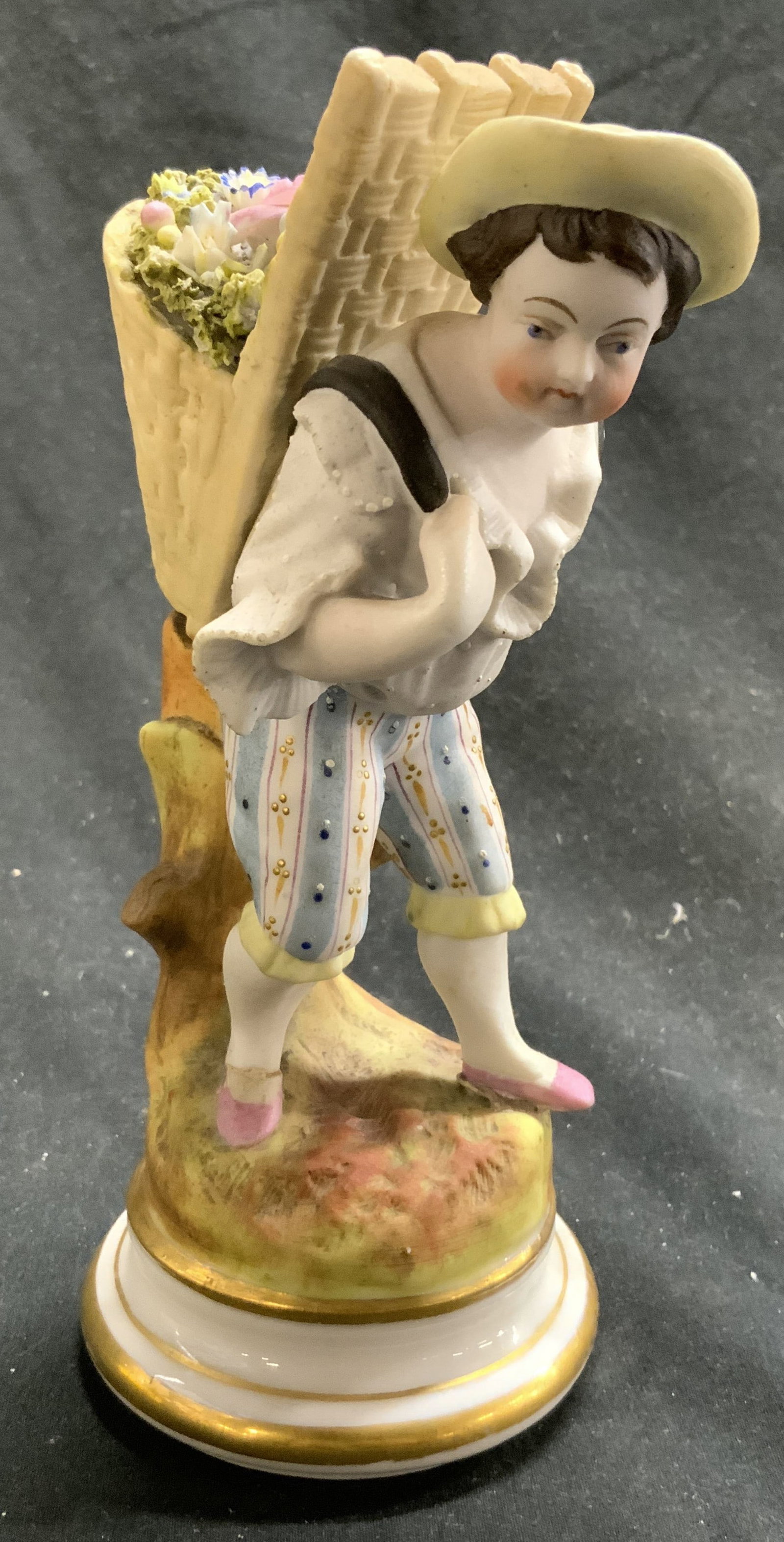 Vntg Porc Girl Figural W Flower Basket (1 of 9)