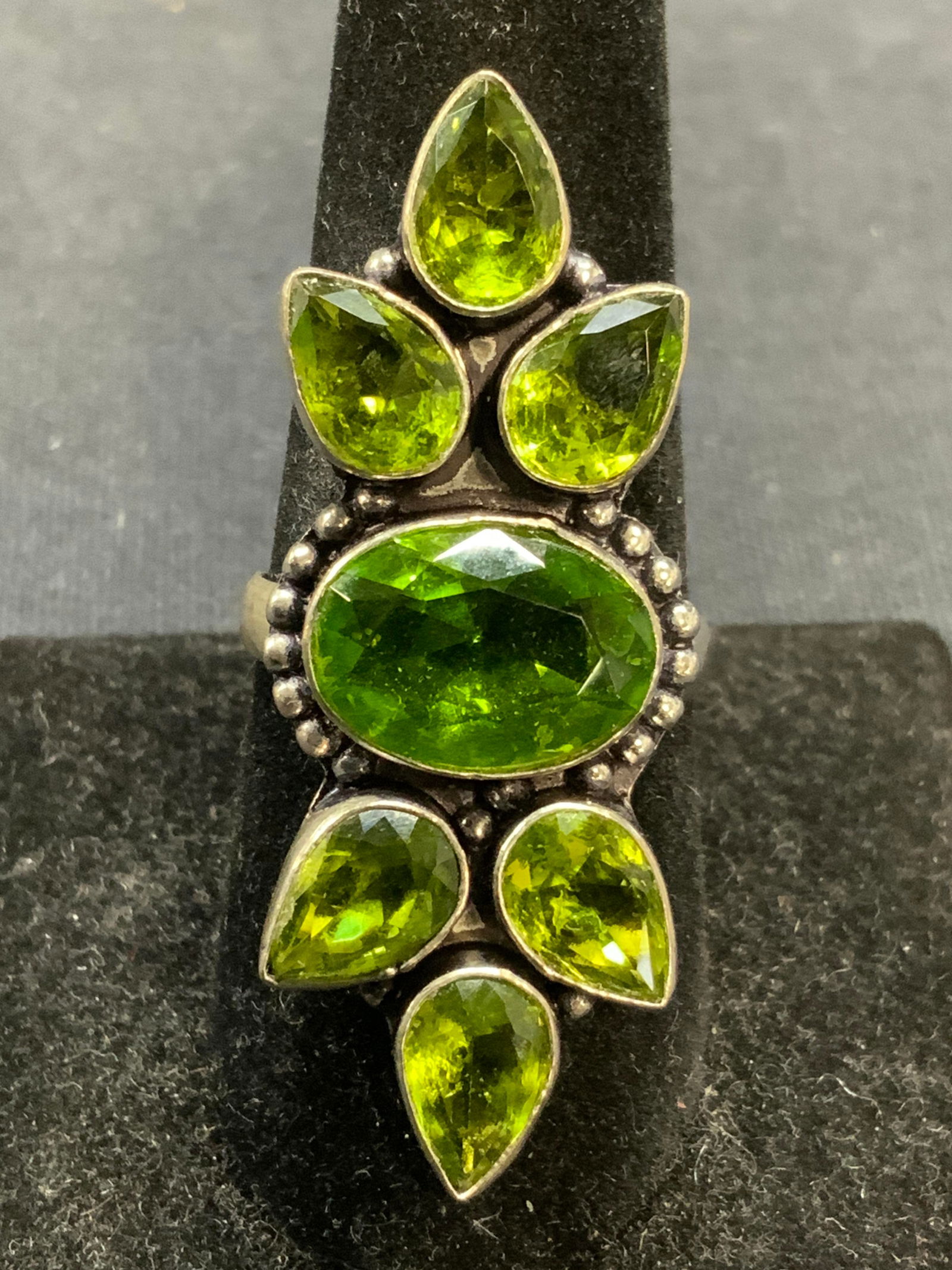 Sterling Silver Green Glass Crystal Ring (1 of 7)