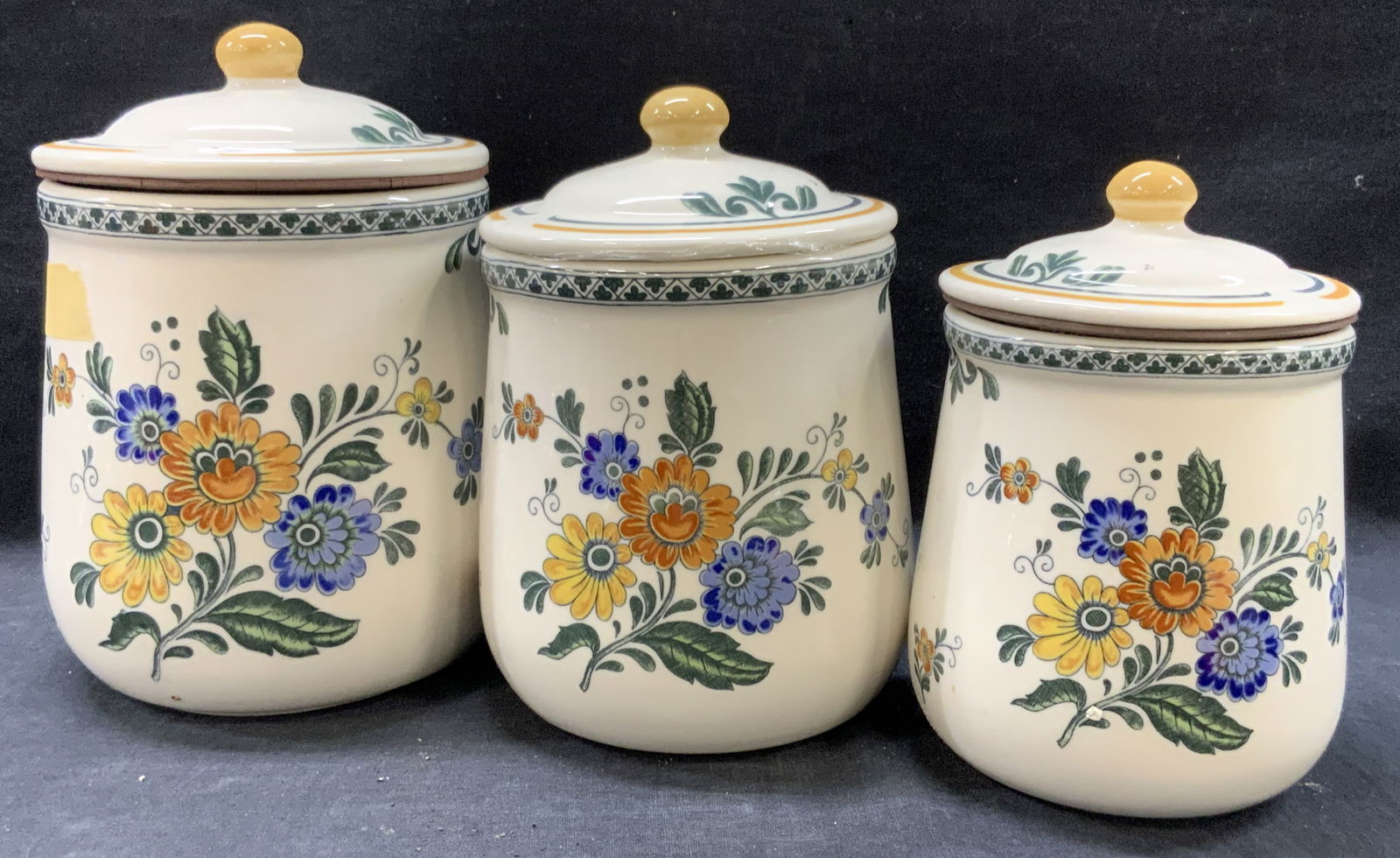 Set 3 Daeware Ceramic Containers (1 of 7)