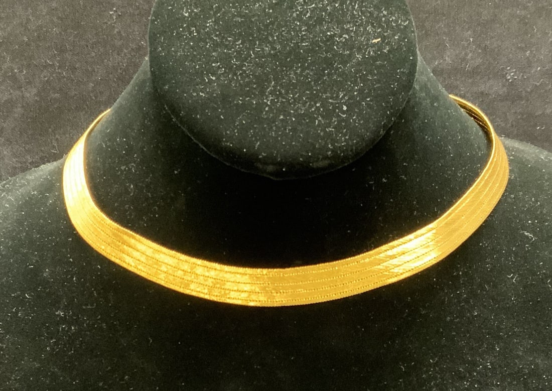 Signed Gold Tone Mesh Chain Choker Necklace: Signed gold tone mesh chain choker necklace with flower motif clasp. Signed HAS22MASS on clasp. Measures approx. 14 inches long. Includes jewelry pouch. Some surface wear including scratching observed