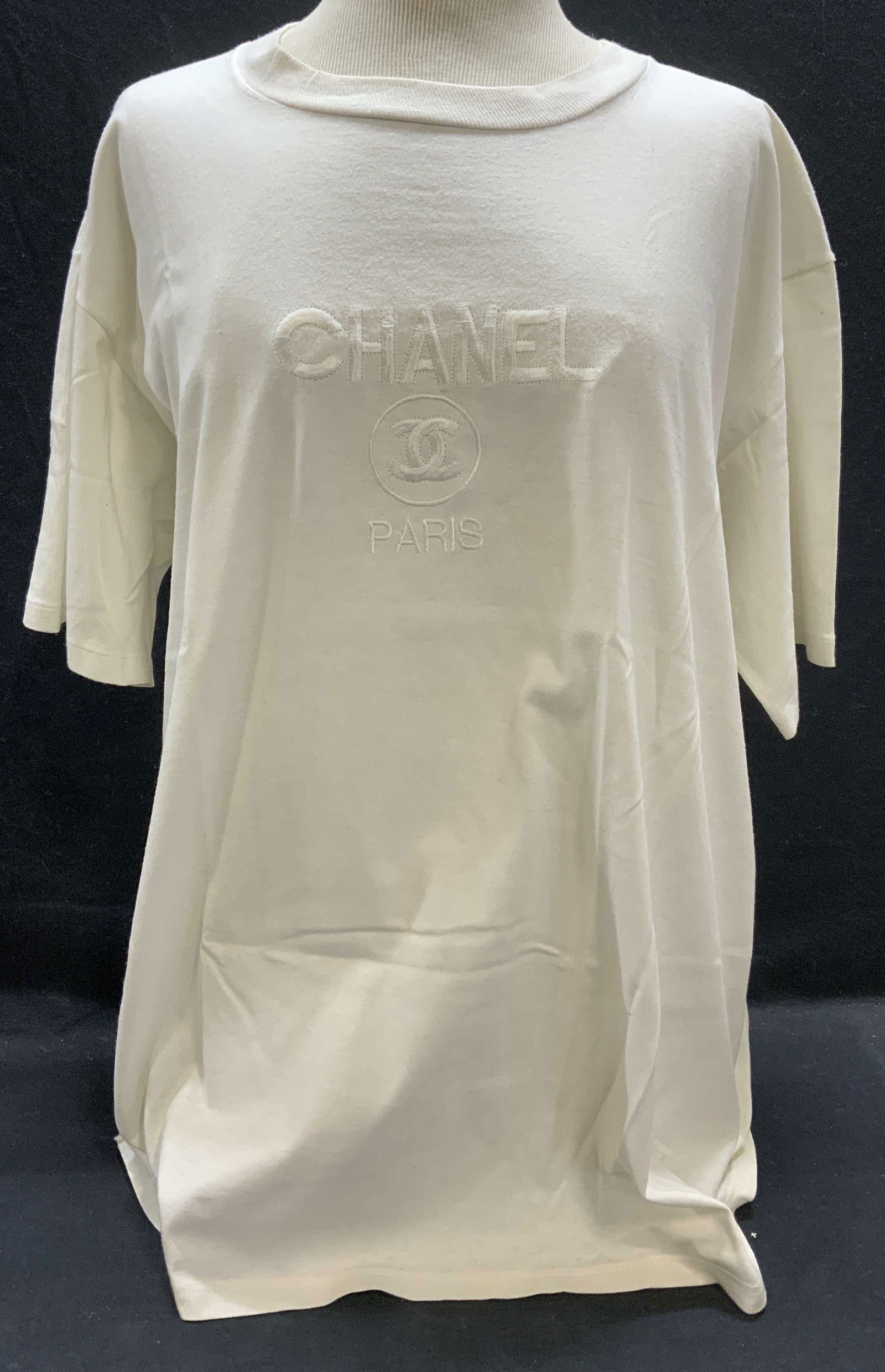 White Cotton Embroidered T Shirt (1 of 6)