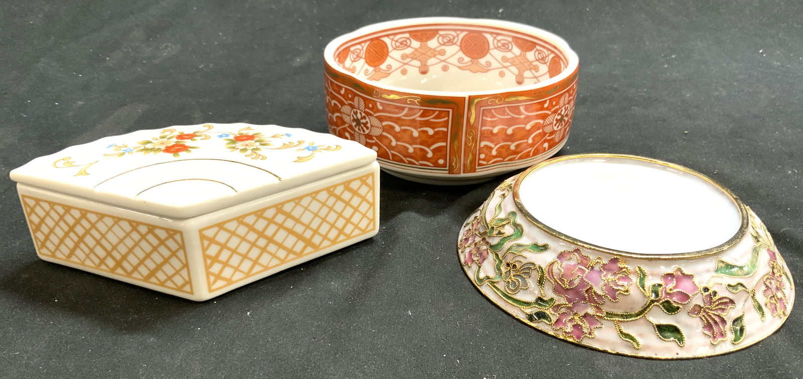 Lot 3 Enamel & Porcelain Tabletop Accessories (1 of 8)