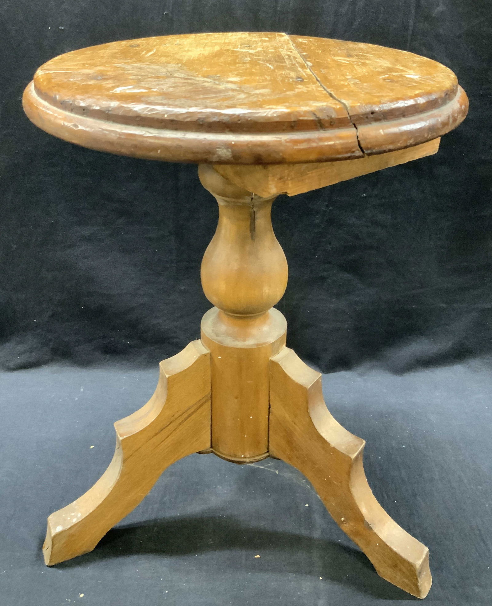 Vtg Wooden Tripod Foot Side Table (1 of 10)