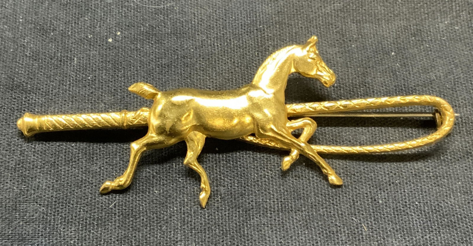 Vintage Gold Tone Horse Equestrian Brooch (1 of 6)