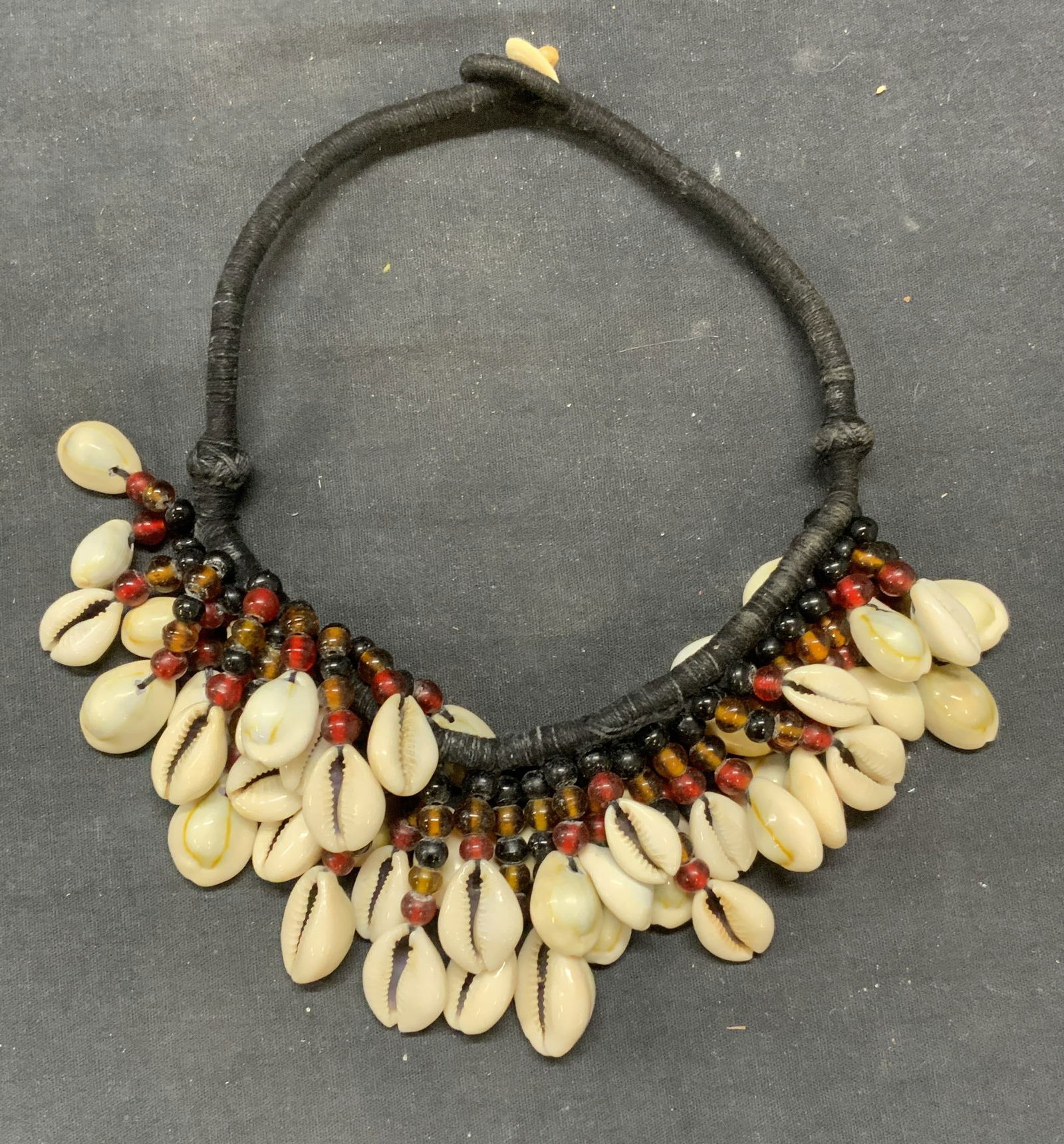 Vintage Puka Shell Beaded Necklace (1 of 6)