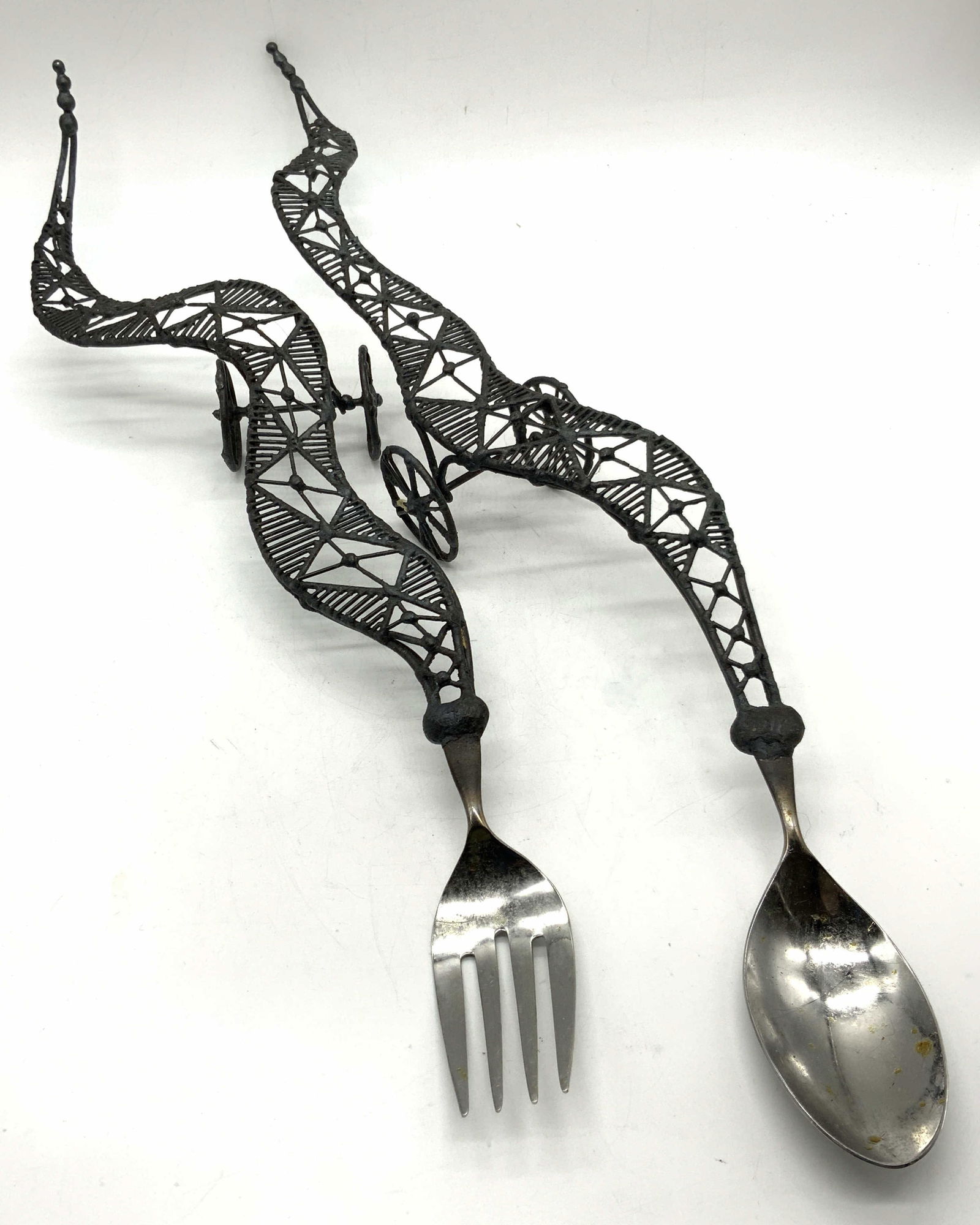 Pr Artisan Sgd Metal Crafted Utensils On Wheels (1 of 12)