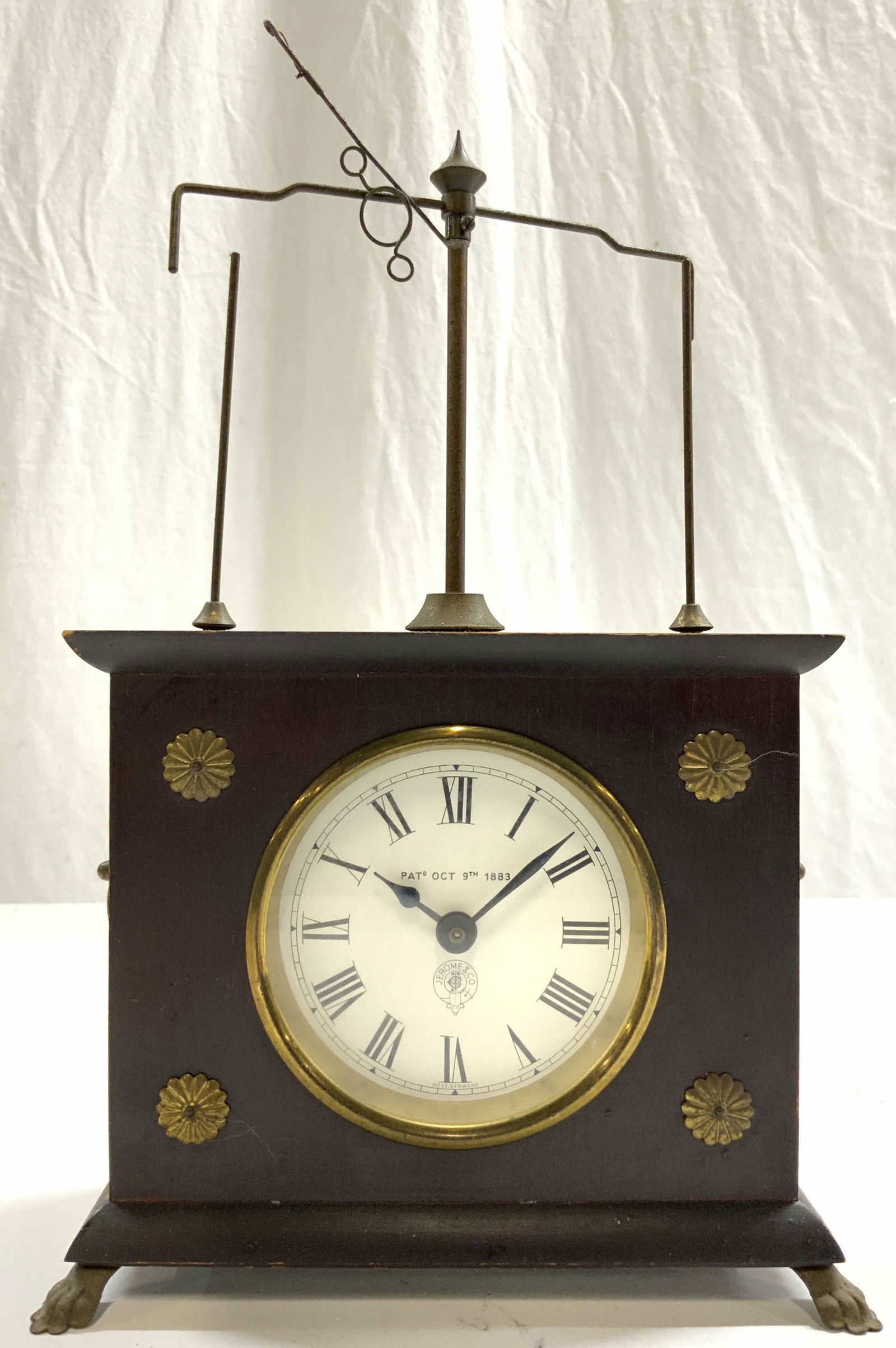 JEROME & CO Wood Flying Pendulum Clock GERMANY (1 of 8)