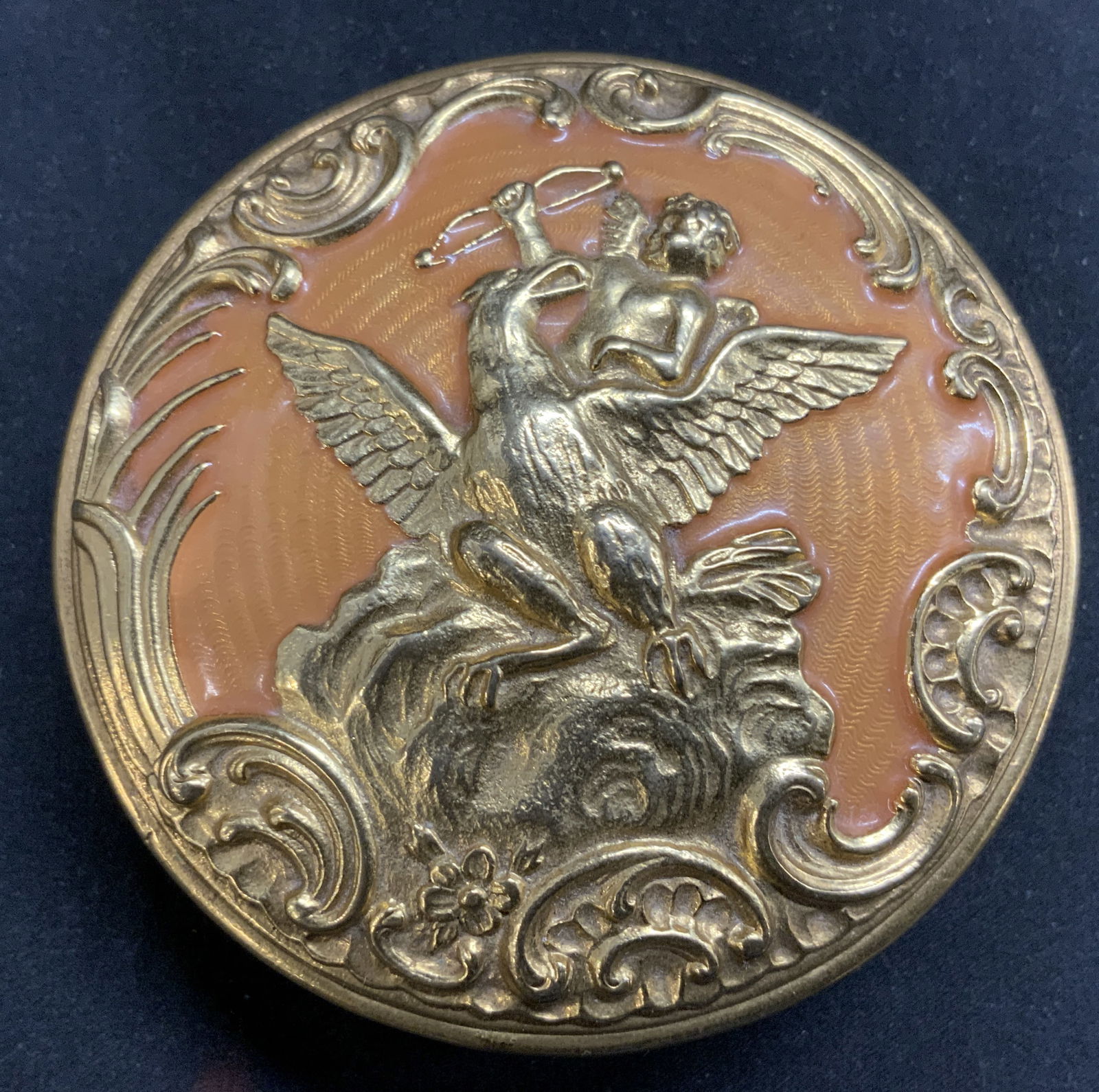 JOAN RIVERS Gilt & Enamel Trinket Box W Lid (1 of 6)