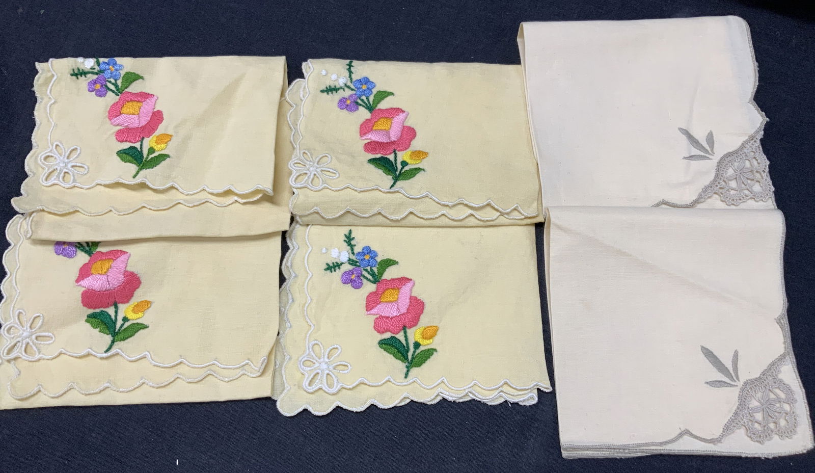 Lot 6 Floral Embroidered & Lace Linens (1 of 8)