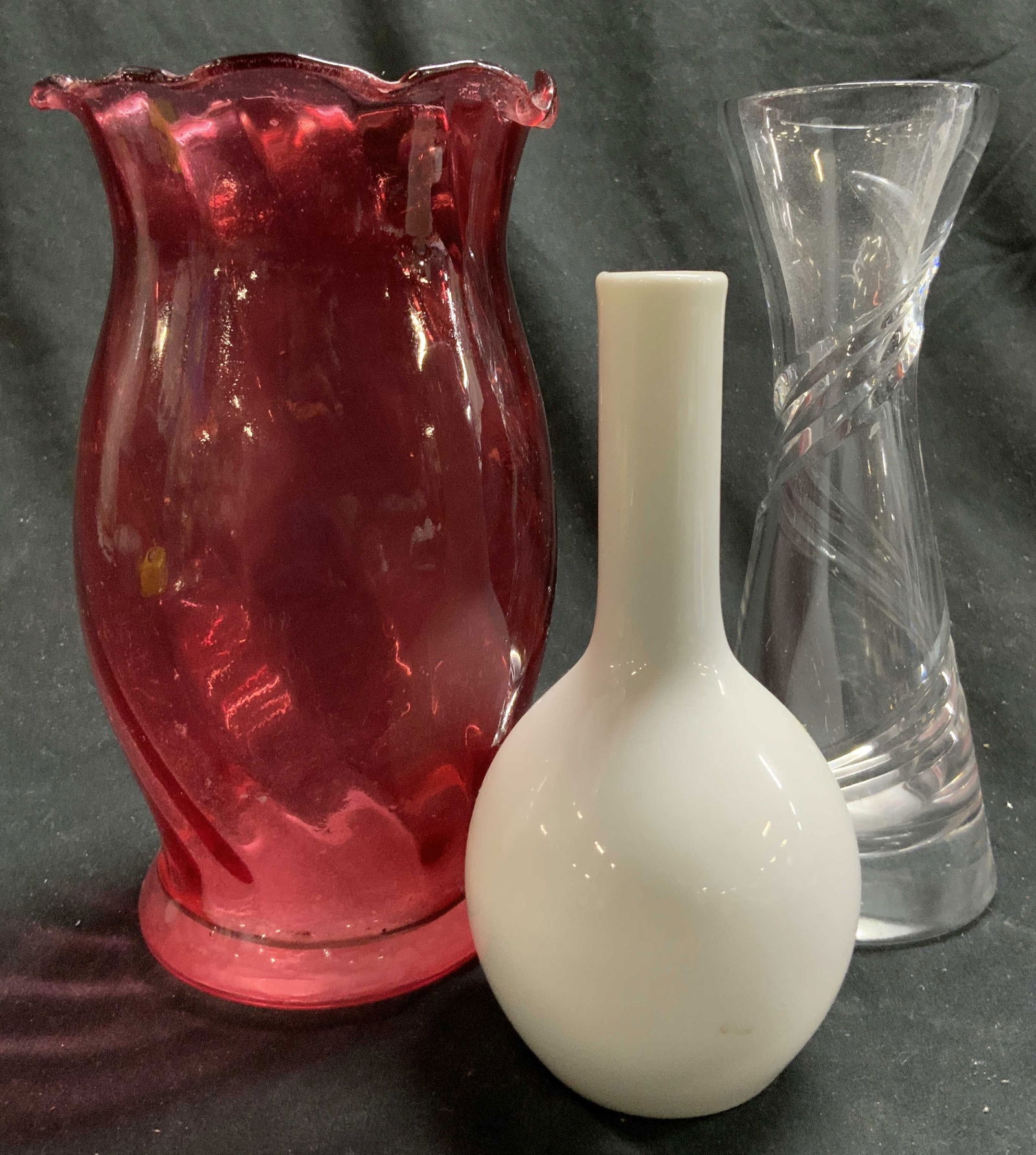 Lot 3 Assorted Glass & Porcelain Vases Vessels (1 of 6)
