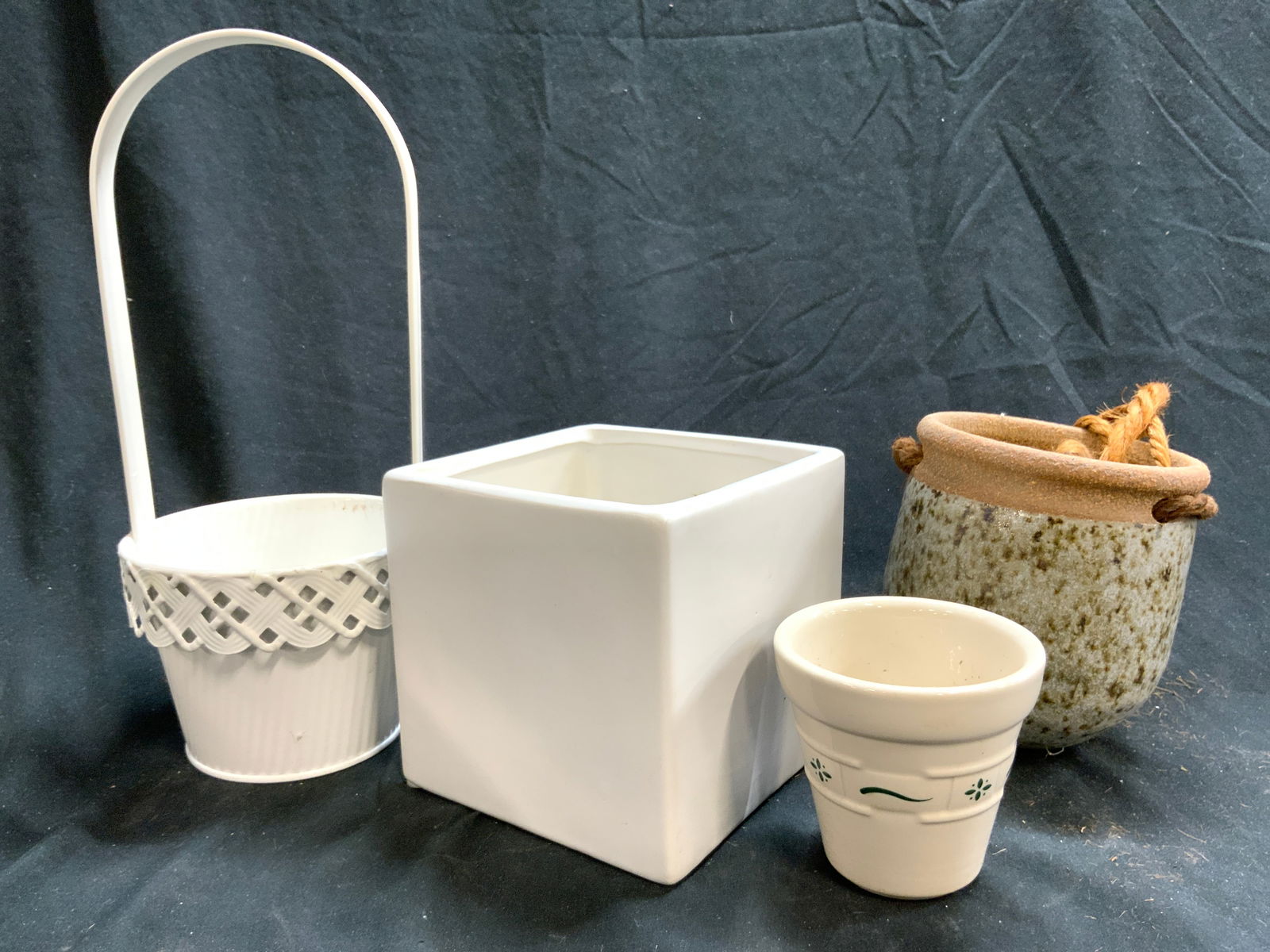 Lot 4 Porc, Metal & Ceramic Planters (1 of 7)