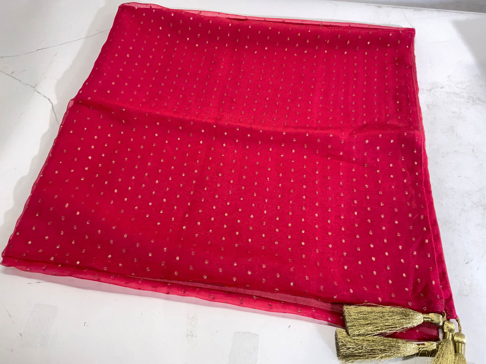 Square Fuchsia and Gold Polka Dot Tablecloth (1 of 6)