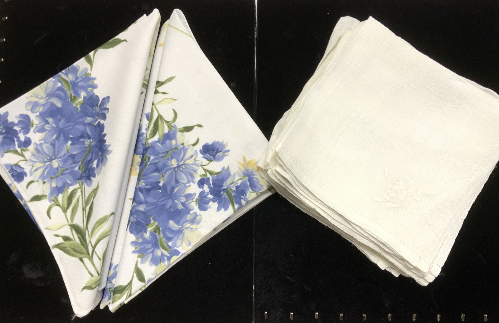 Embroidered Linen Napkins, Floral Napkins,15: Set 4 floral napkins. White with blue flowers . Polyester. Measure 17.5 x 17.75 in., Set 11 White Linen napkins with corner embroidered flower . Most appear unused. A couple with yellowed blemished wh