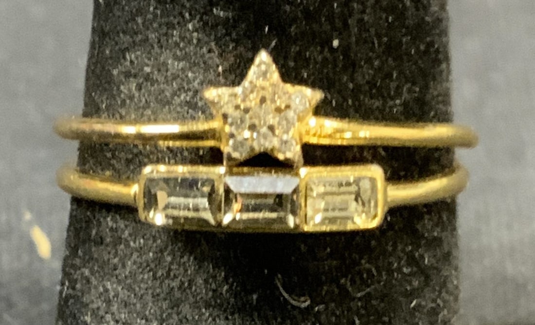 Lot 2 Gold Tone Crystal Rings (1 of 7)