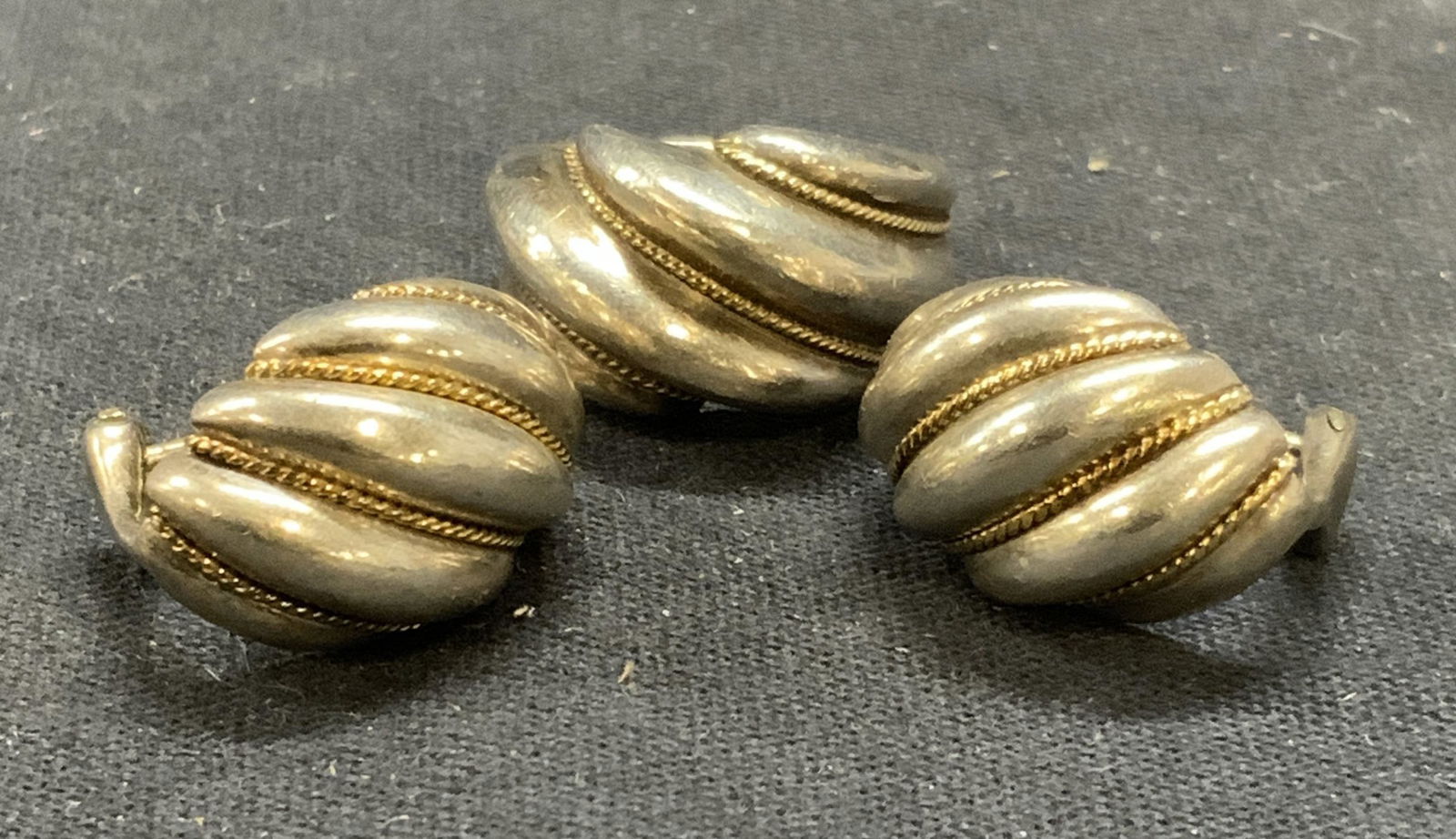 Lot 2 Signed Sterling Silver Earrings & Ring (1 of 7)