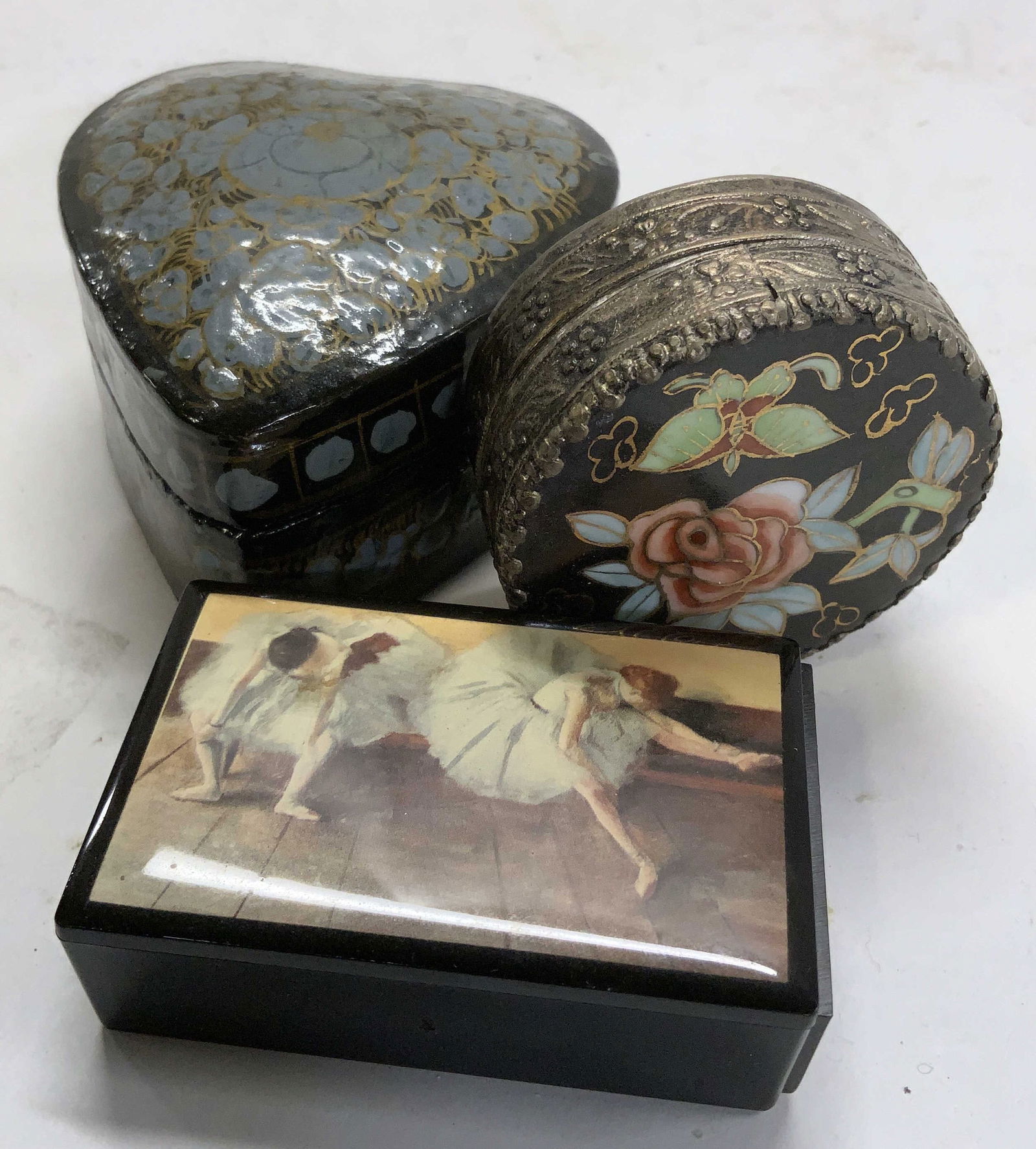 Group 3 Trinket Boxes, Enamel, Paper Mache (1 of 8)