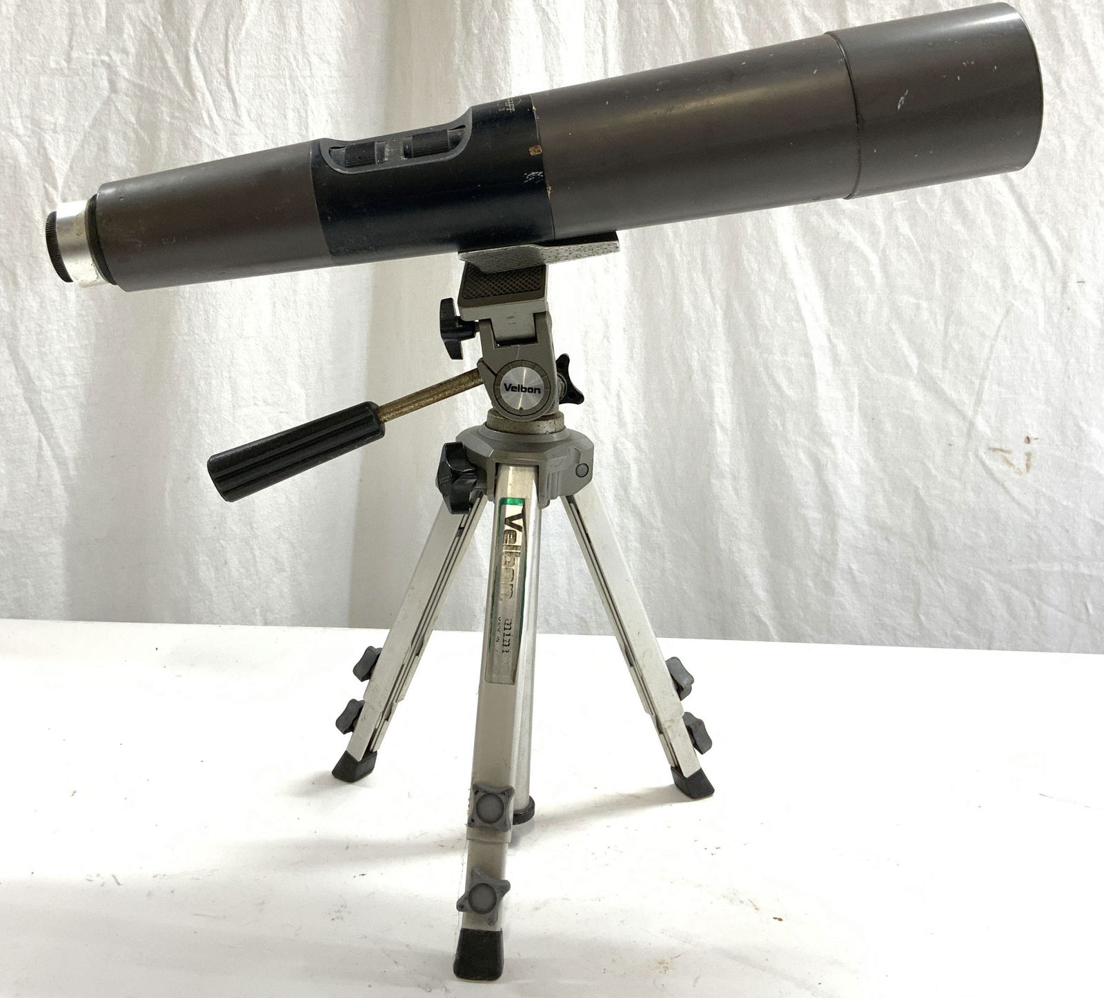 VELBON Vintage Telescope W Tripod (1 of 8)
