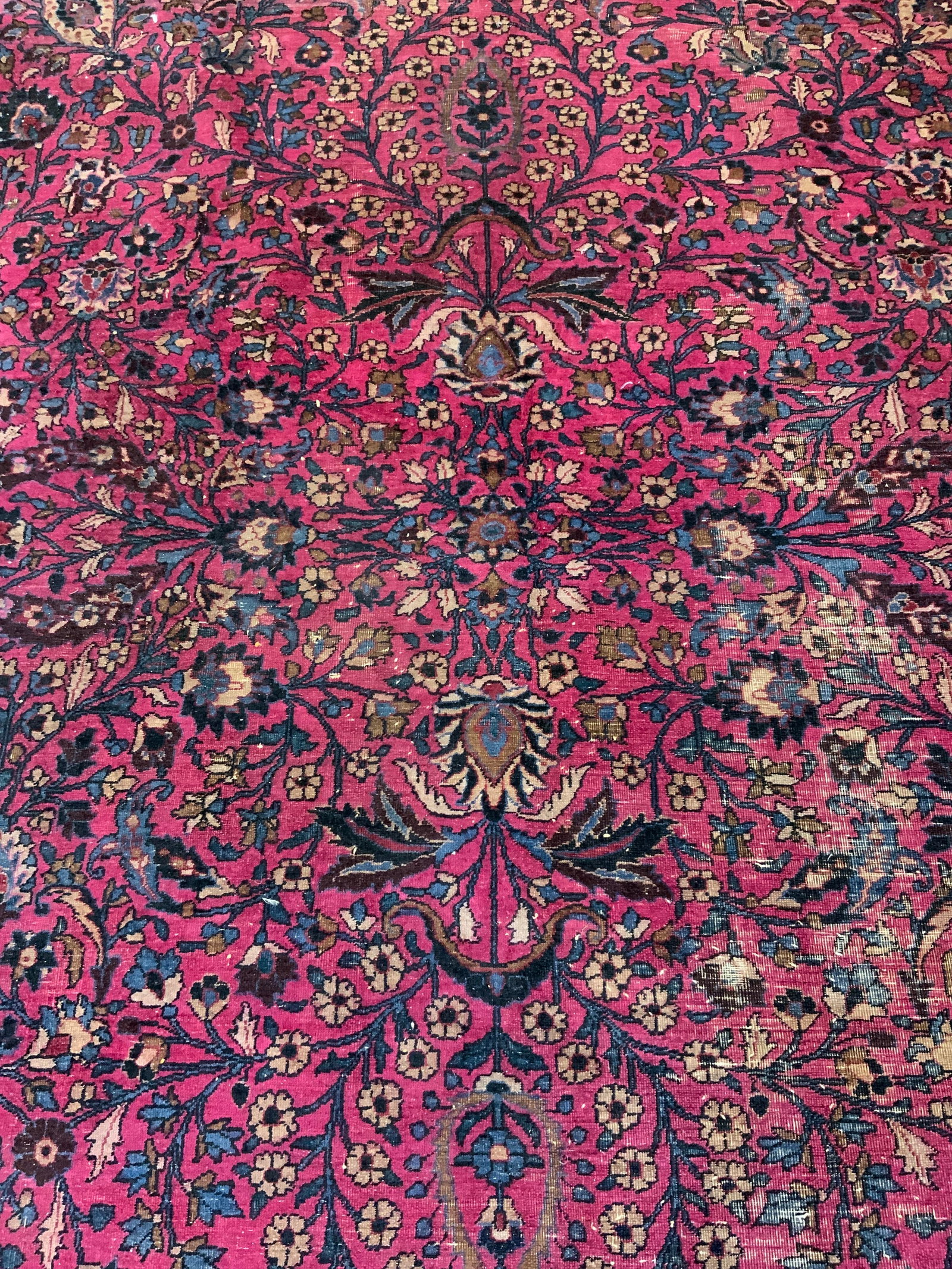 Antique Handmade Rm Sz Persian Wool Rug: Rug is handmade and wool. Piece appears to be antique possibly vintage. Rug has intricate multi toned floral motif detail. Measures approx 129 inches long 105 inches wide. Rug, room size rug, Persian 