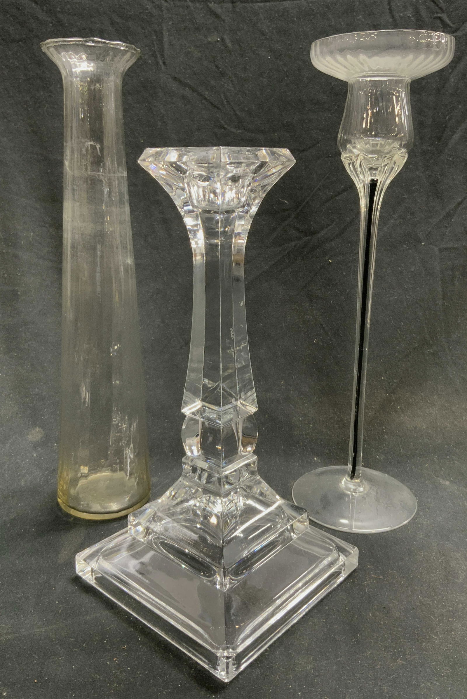 Lot 3 Art Glass Candlesticks & Vase (1 of 6)