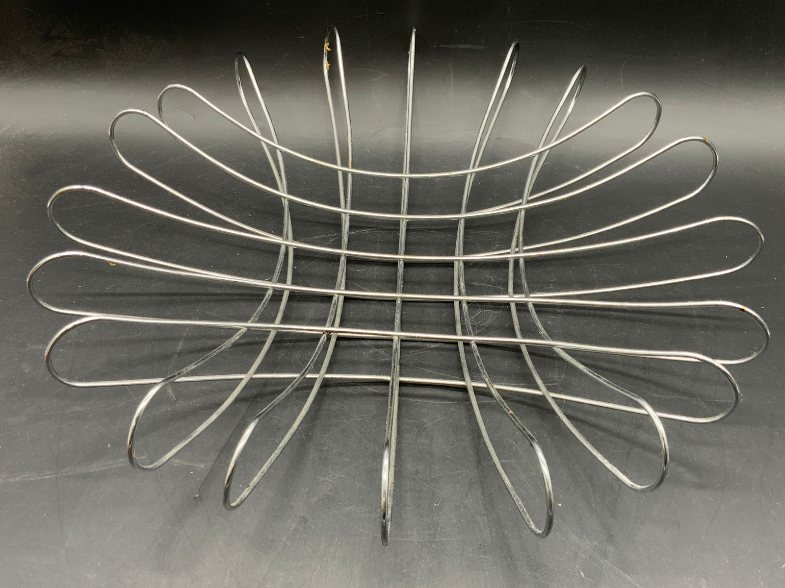 Vintage Silver Tone Metal Wire Basket (1 of 7)