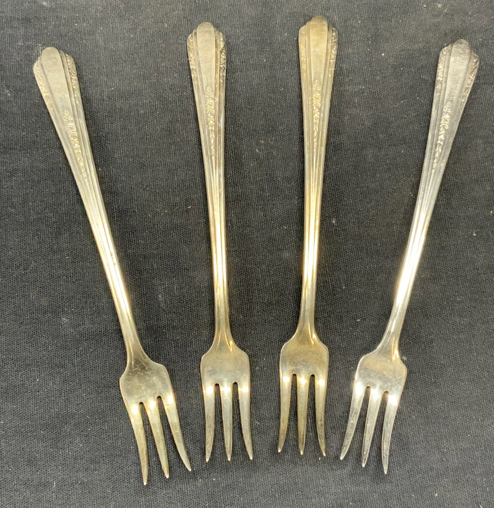 Set 4 Vintage Vision Silver Plate Cocktail Forks (1 of 6)