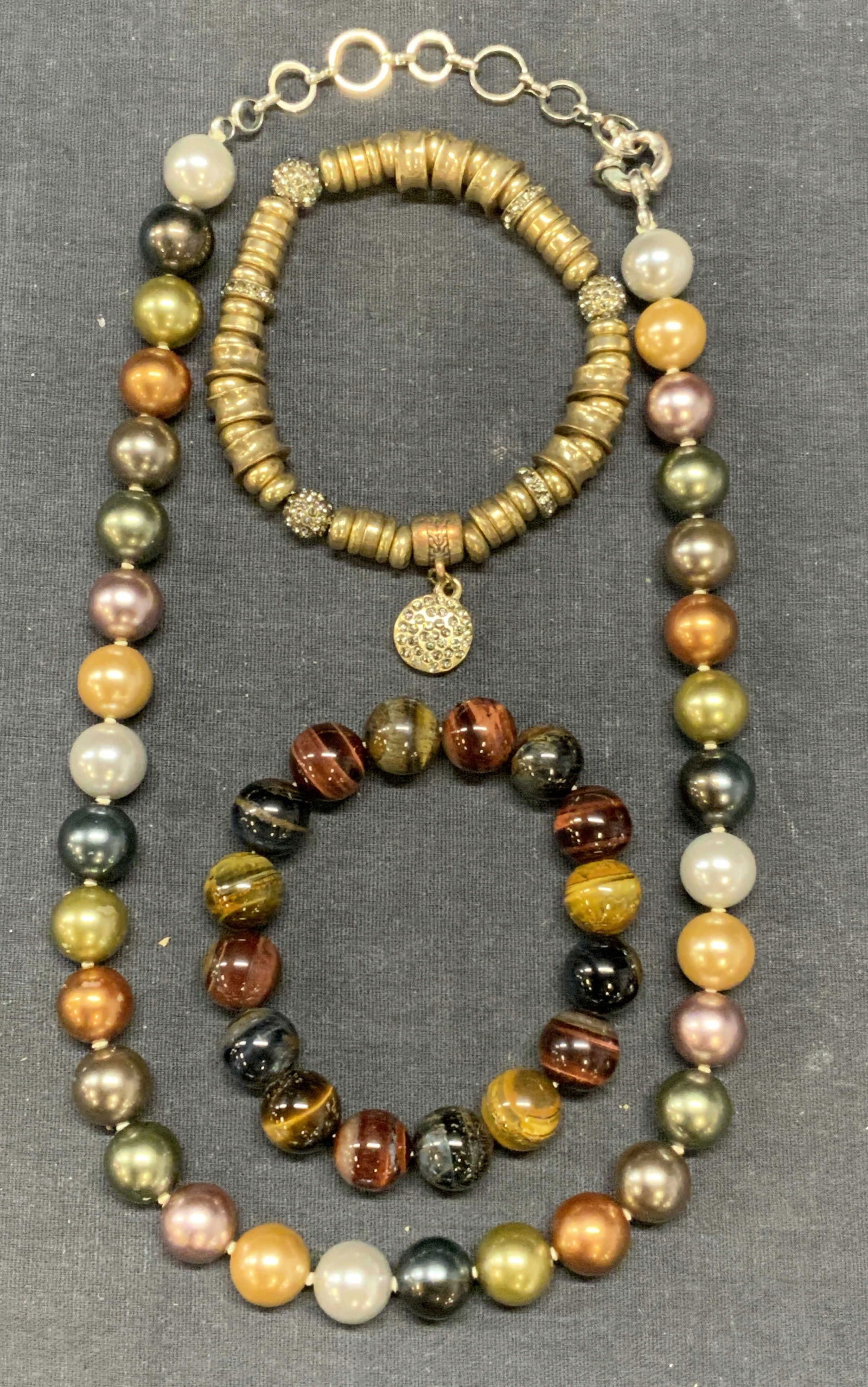 Lot 3 Faux Pearl Necklace, Agate Bracelet + (1 of 7)