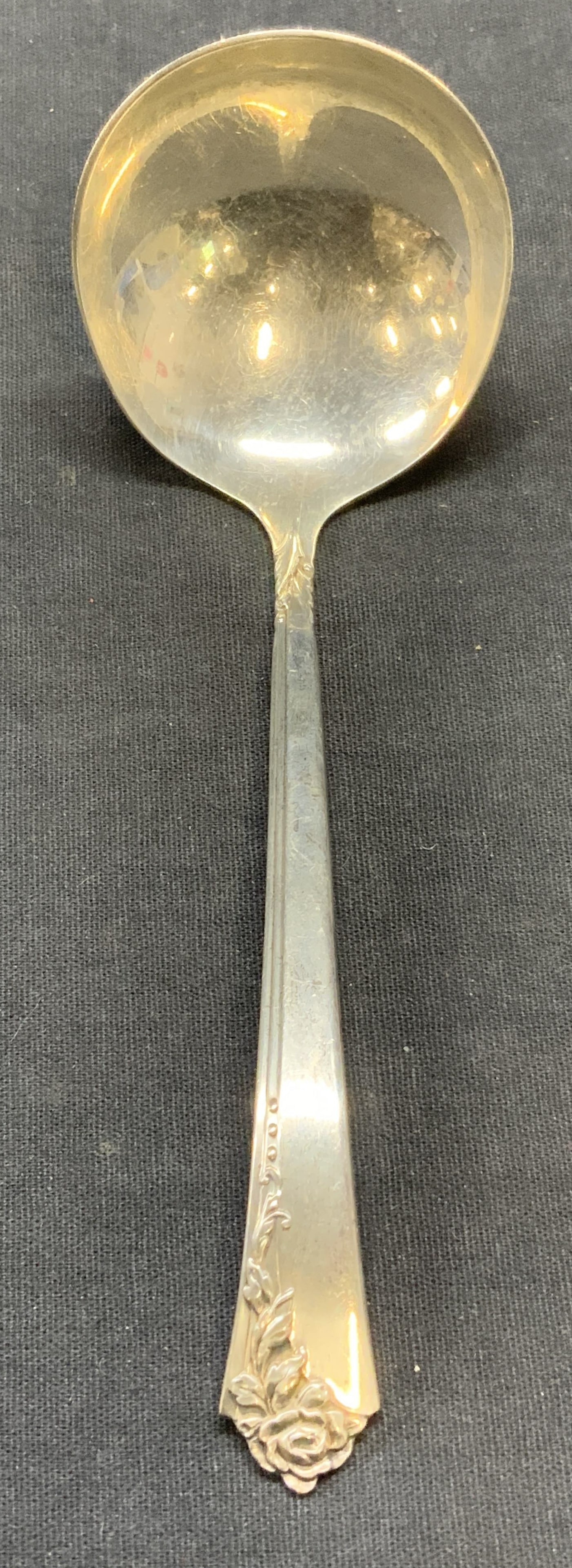 Oneida Heirloom Sterling Silver Damask Rose Ladle (1 of 6)