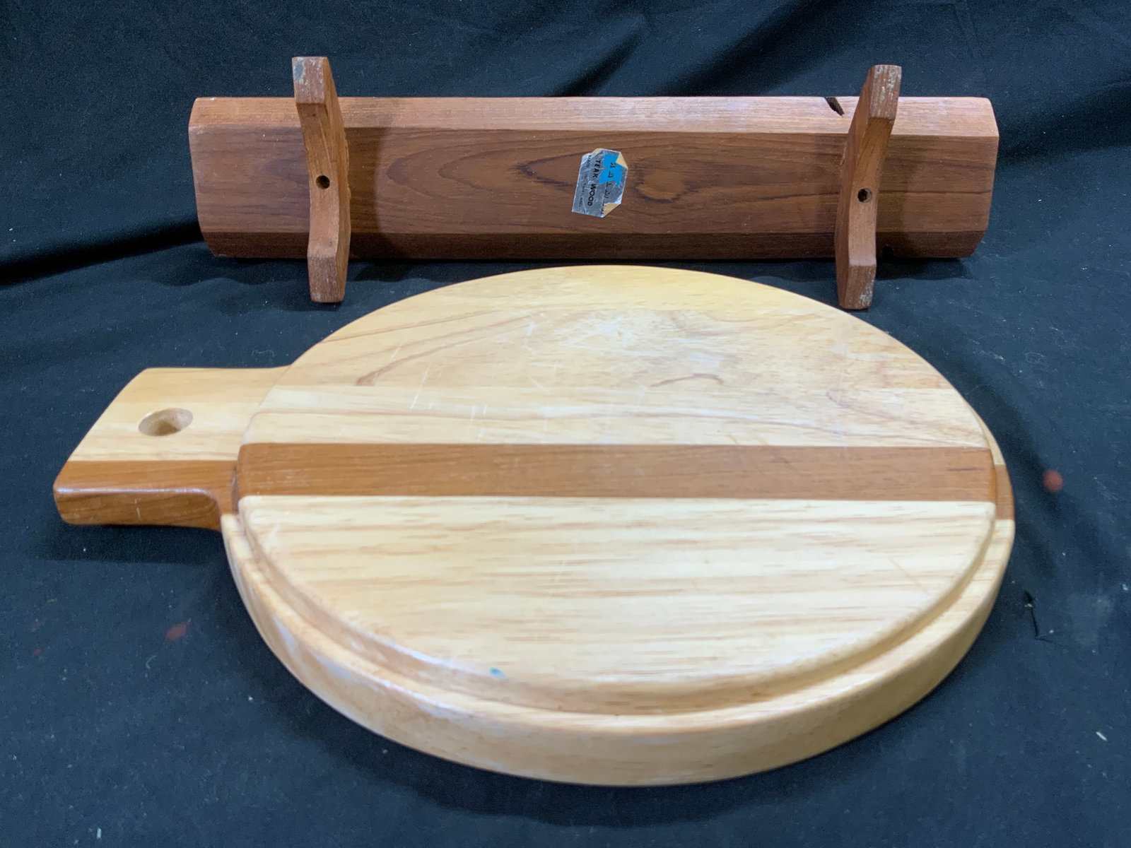 2 Kalmar Teak Rack &  Arabia Design Cutting Board (1 of 6)