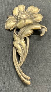 Vtg Viking Craft Sterling Silver Flower Brooch: Vintage Viking Craft sterling silver flower motif brooch. Signed to underside. Marked sterling. Hinge pin to underside. Measures approx. 3.25 x 1.75 inches. Total weight .88 ozt. Some surface