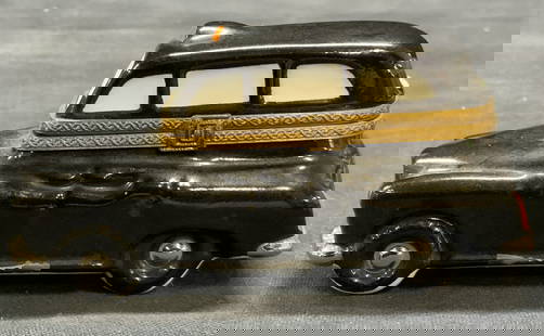 Vintage Limoges Porcelain Taxi Trinket Box, France: Vintage Limoges porcelain taxi motif trinket box. Hand painted in black and white. Raised brass frame and latch. Trademarked to underside. Made in France. Measures approx. 3.75 x 1.5 x 1.75