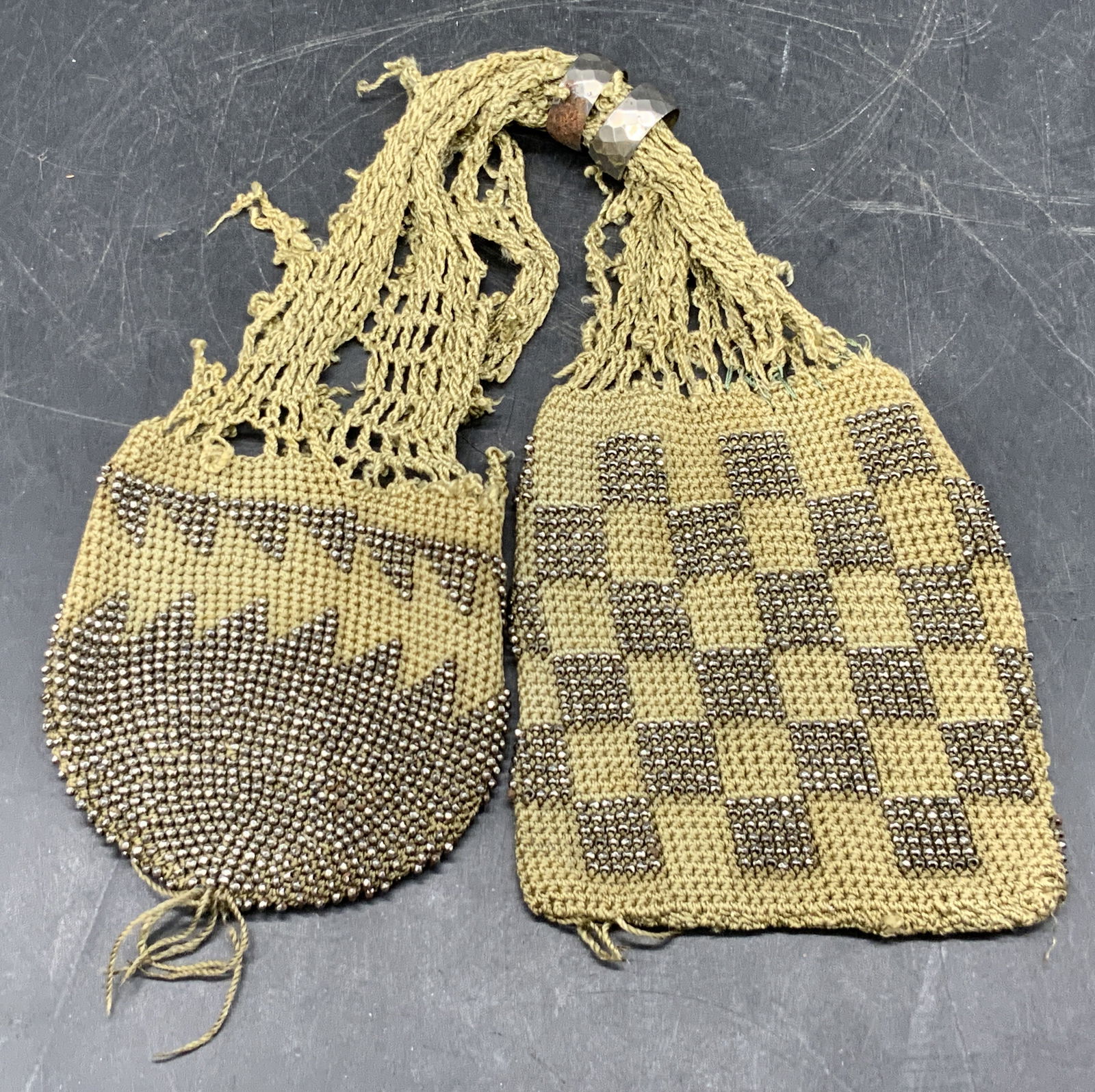 Antique Victorian Handmade Seed Beaded Purse (1 of 11)