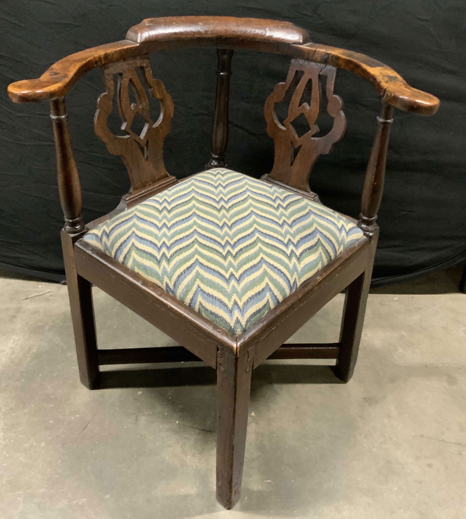 Antique Corner Chair W/ Bargello Needlework (1 of 11)