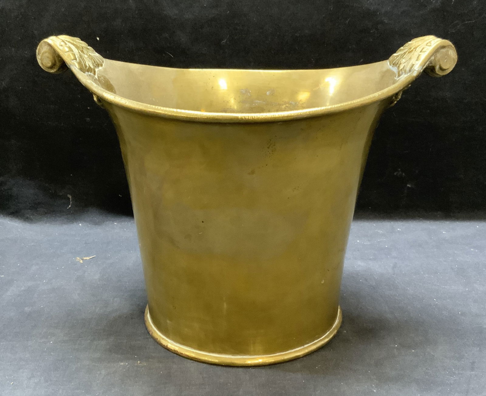 MOTTAHEDEH Design Brass Ice Bucket, India (1 of 7)