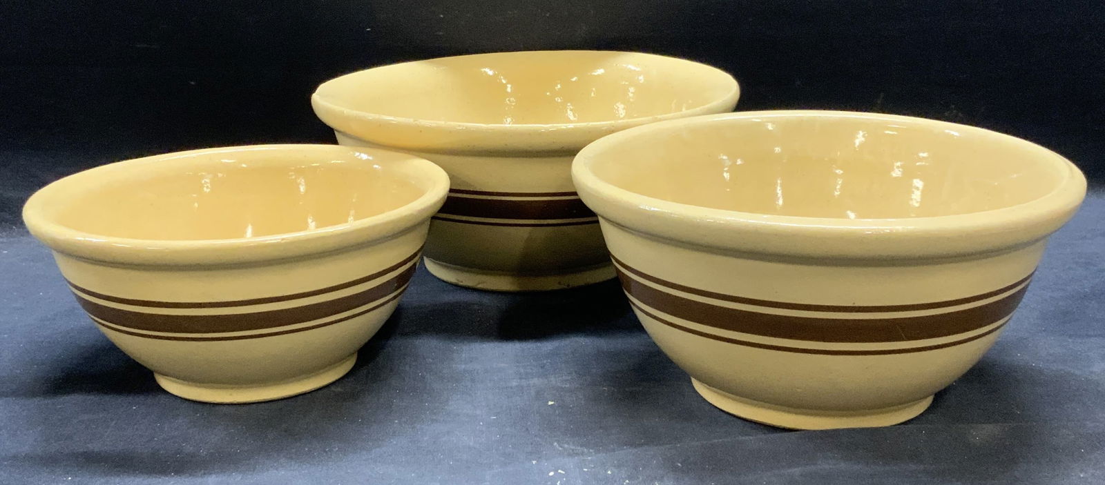 3 Vintage RRP CO Roseville Yellow Ware Bowls (1 of 8)