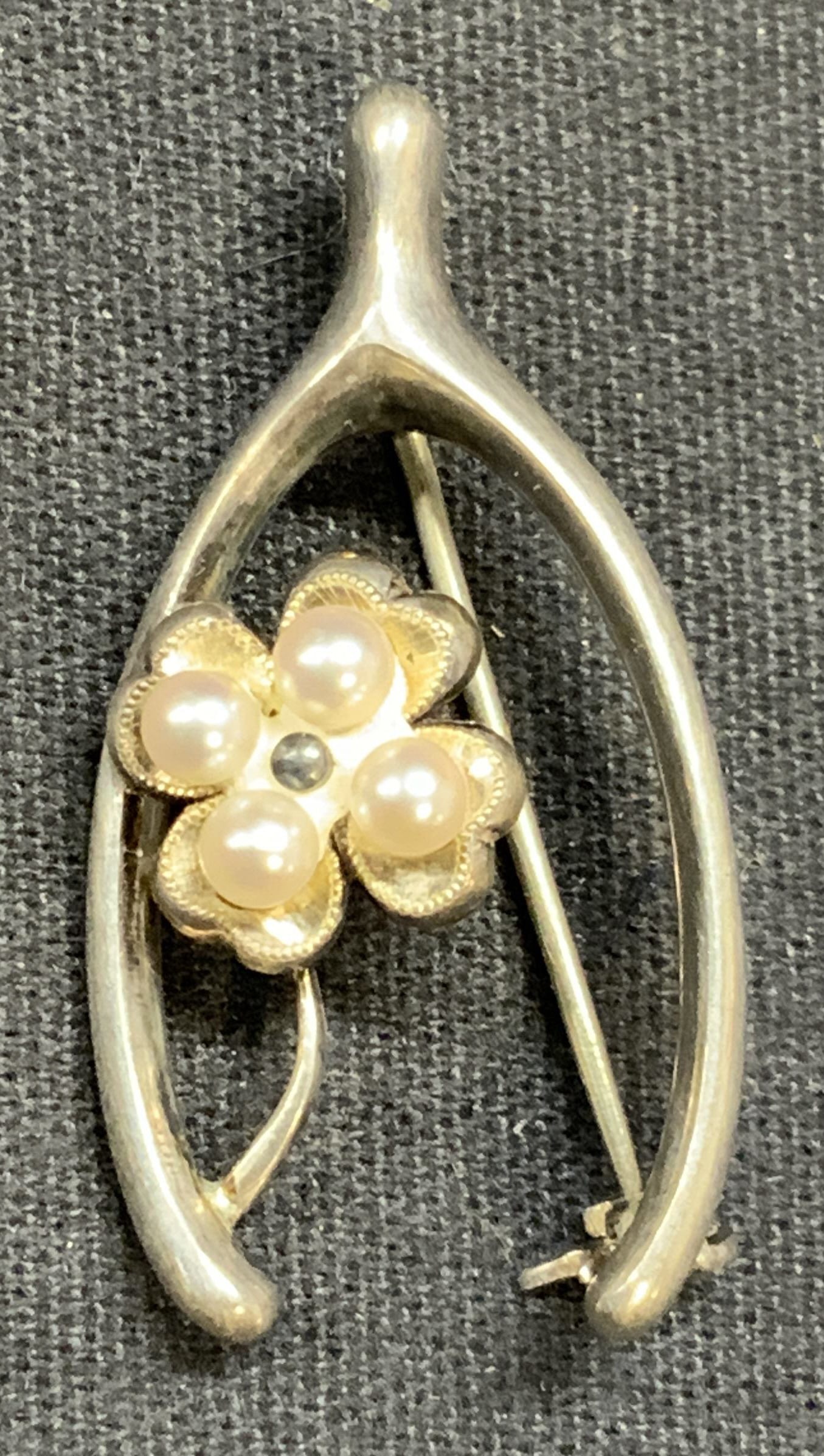 Vintage Sterling Silver Wishbone Pearl Brooch (1 of 6)