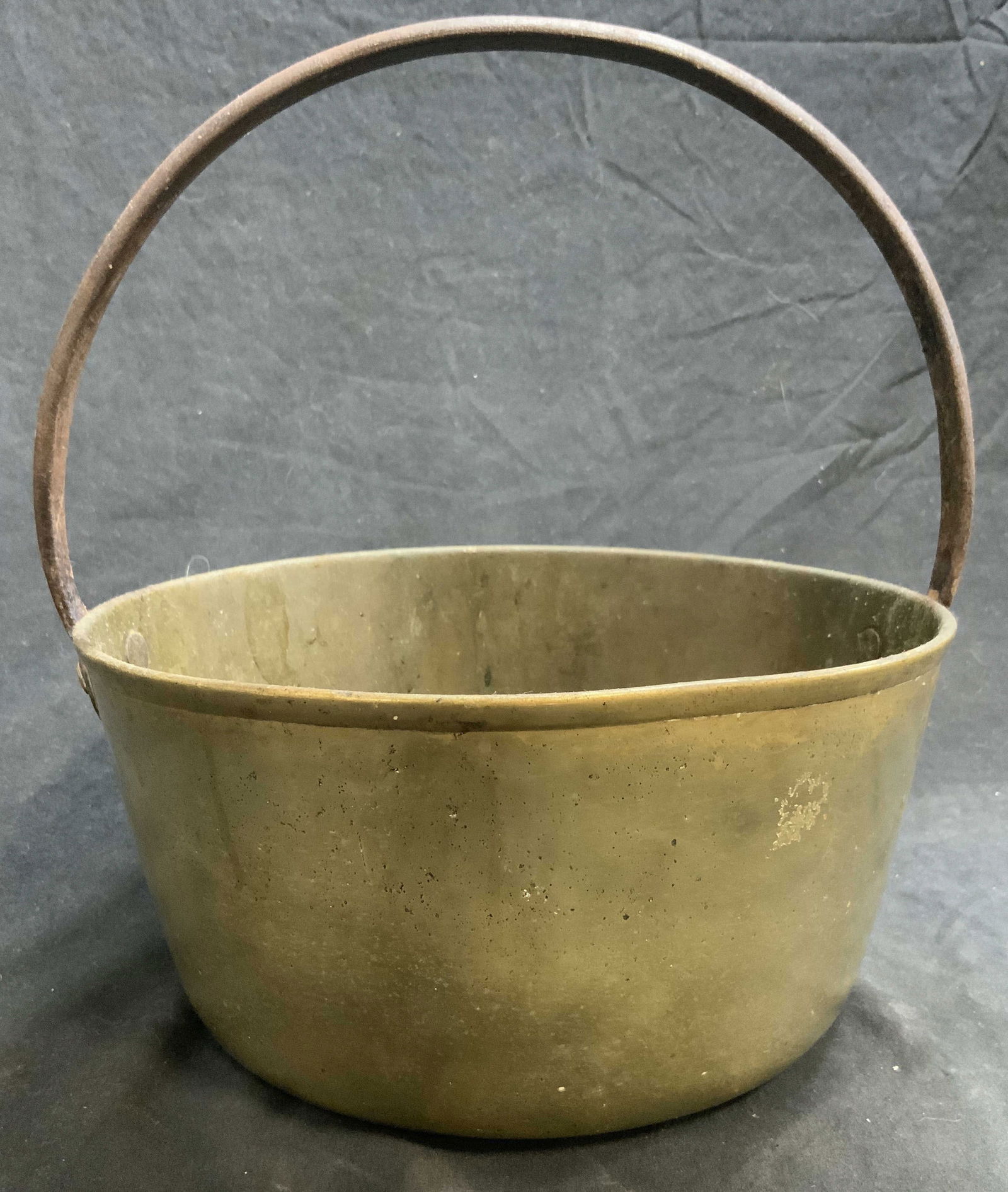 Antique Brass Pail Vessel W Handle (1 of 7)