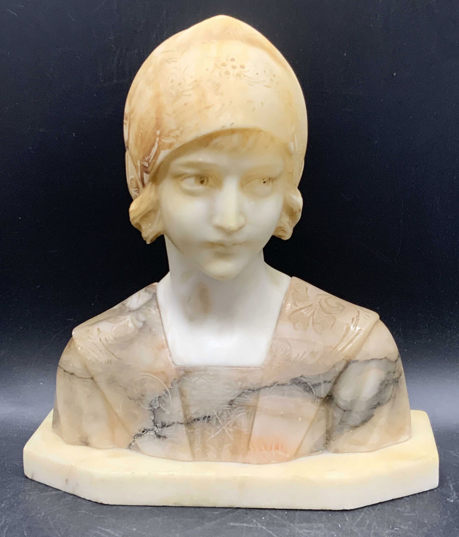 Vtg Hand Carved Italian Alabaster Female Sculpture (1 of 11)