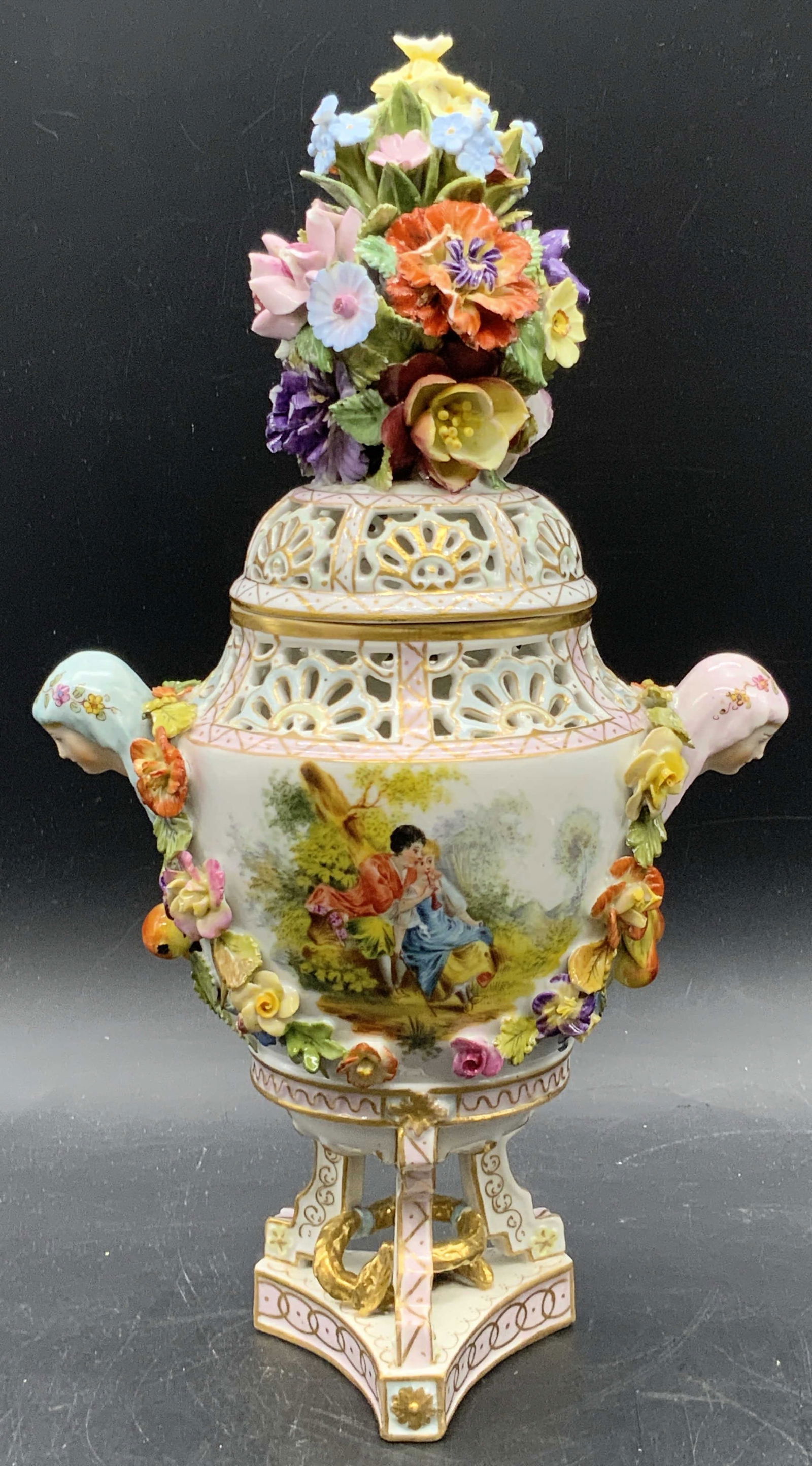 Vintage Trademarked Porcelain Potpourri Vase, Lid (1 of 14)