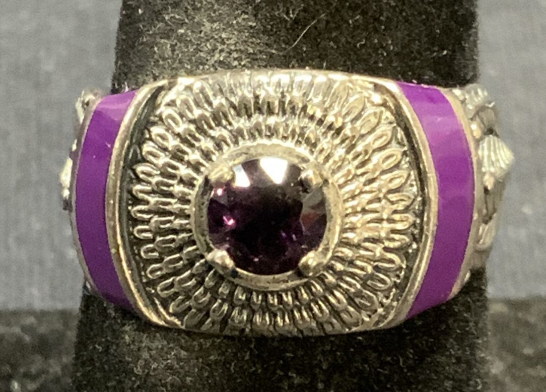 Vintage SC Sterling Silver Amethyst Ring (1 of 6)
