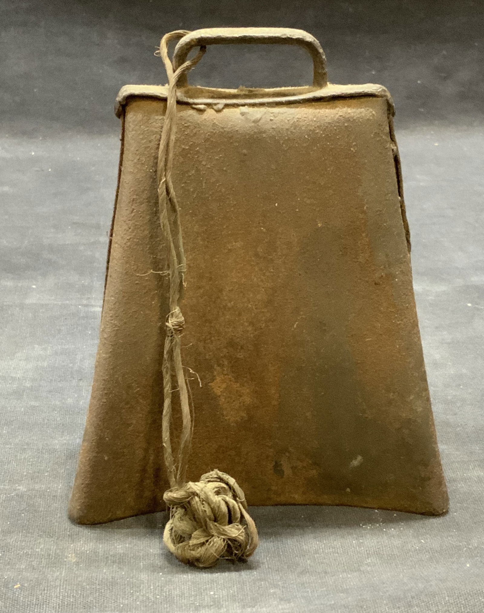 Vintage Cast Iron Cow Bell (1 of 6)