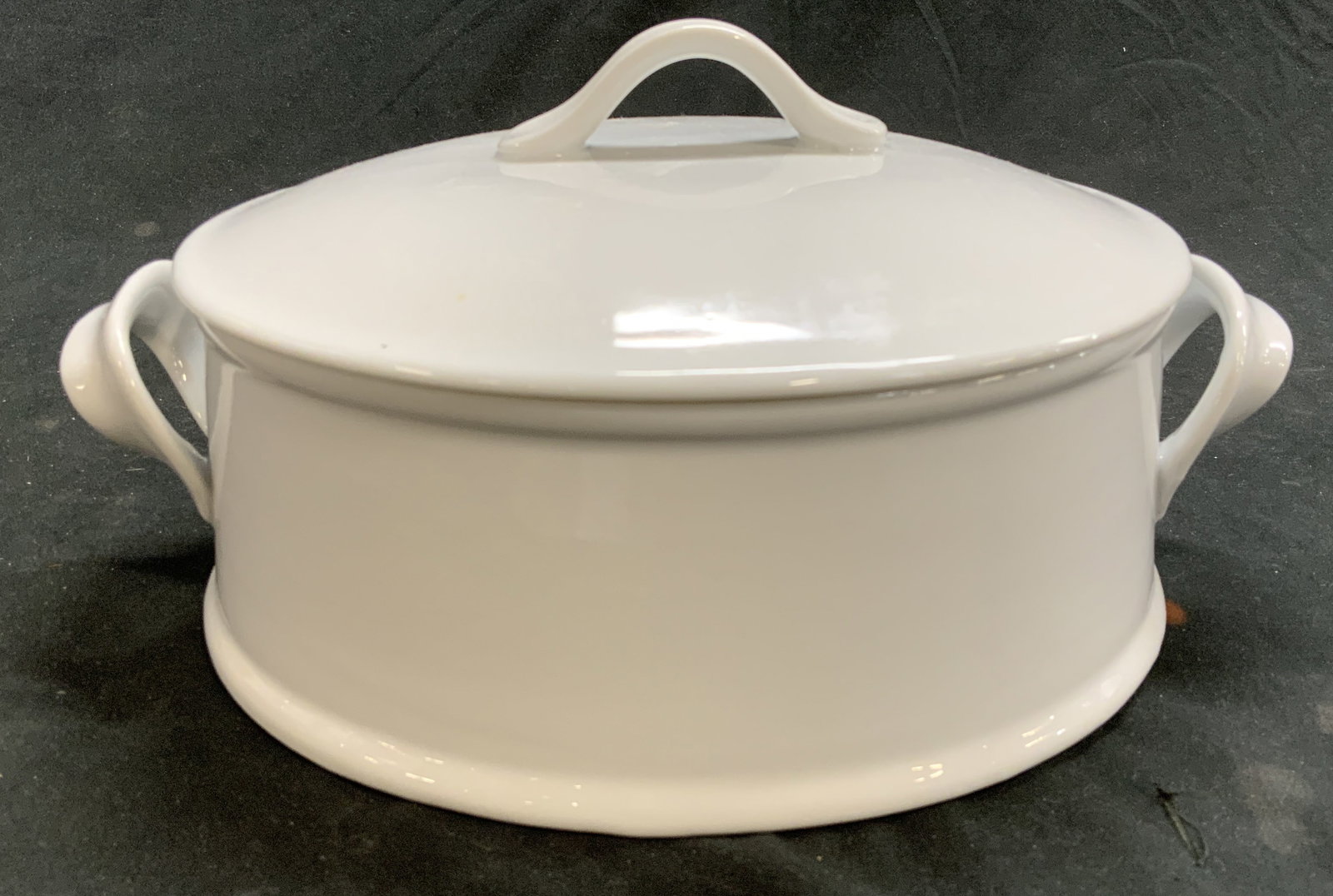 Crate&Barrel Porcelain Lidded Ovenware Dish (1 of 6)