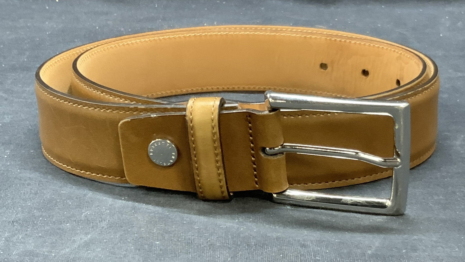 Fratelli Rossetti Brown Leather Belt, Italy: Fratelli Rossetti brown leather belt. Signed to reverse. Made in Italy. Measures approx. 40 inches long. Some wear to leather and scratching observed. Fratelli Rossetti, Fratelli Rossetti belt, ladies
