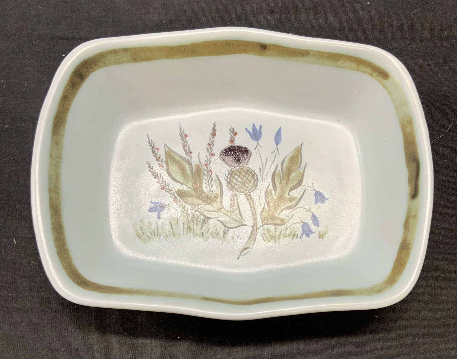 Buchan Blue Floral Stoneware Dish, Scotland (1 of 6)