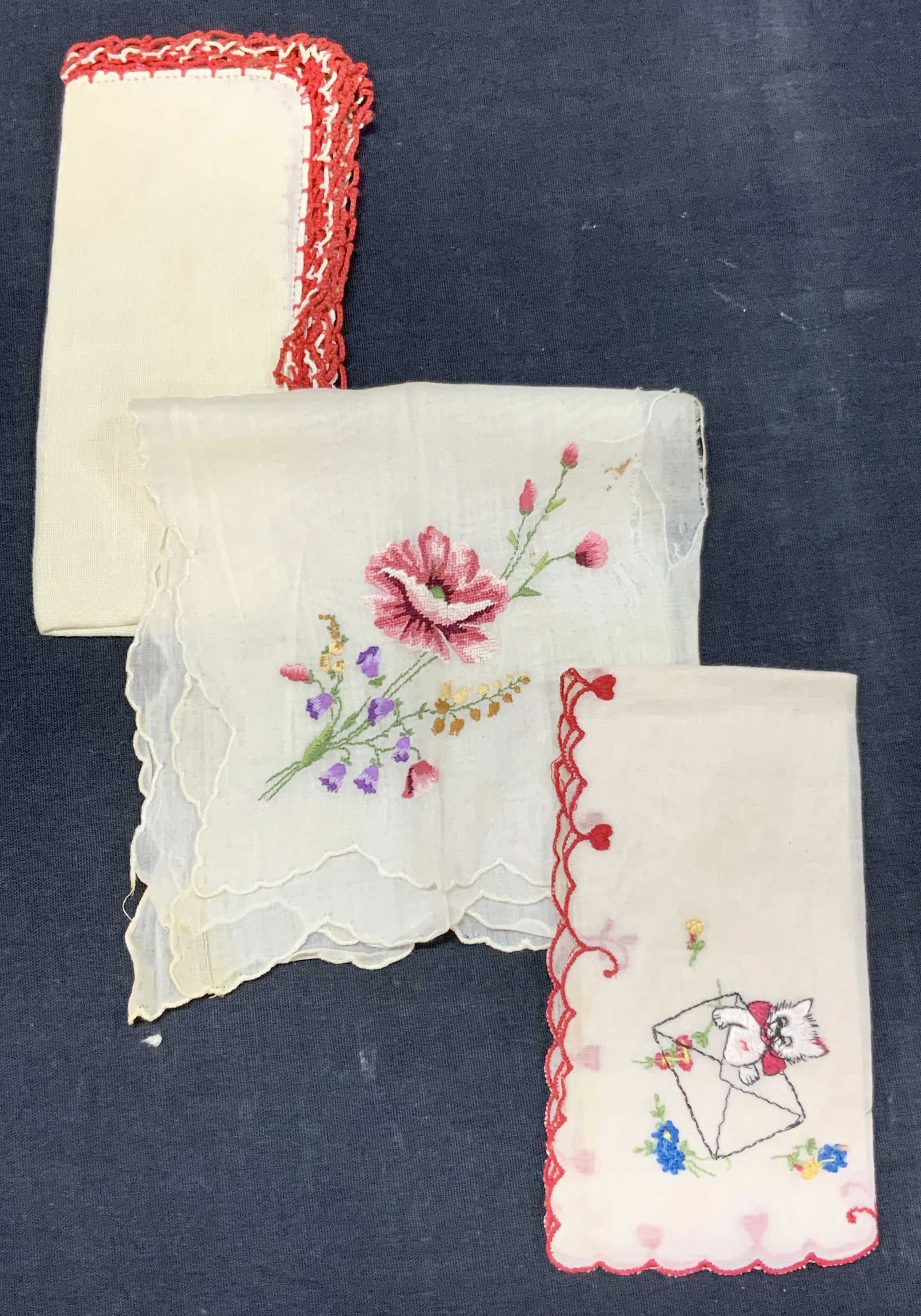 Lot 3 Vtg Embroidered Lace Linen Handkerchiefs (1 of 8)