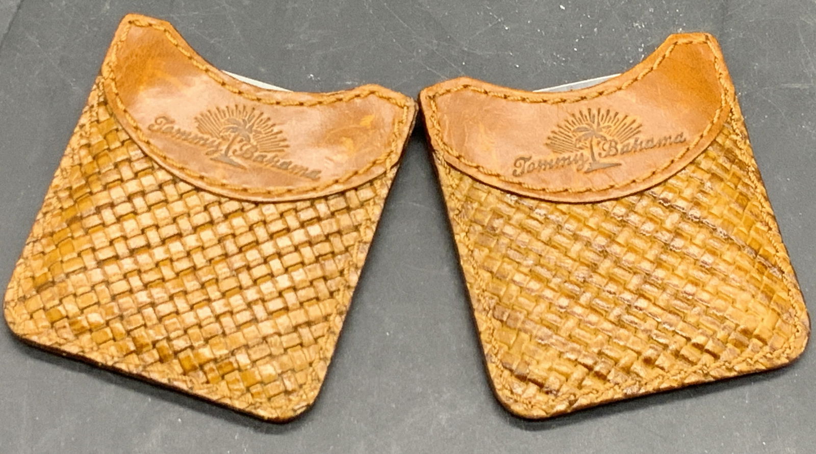 Lot 2 TOMMY BAHAMA Cigar Cutters W/ Cases (1 of 6)