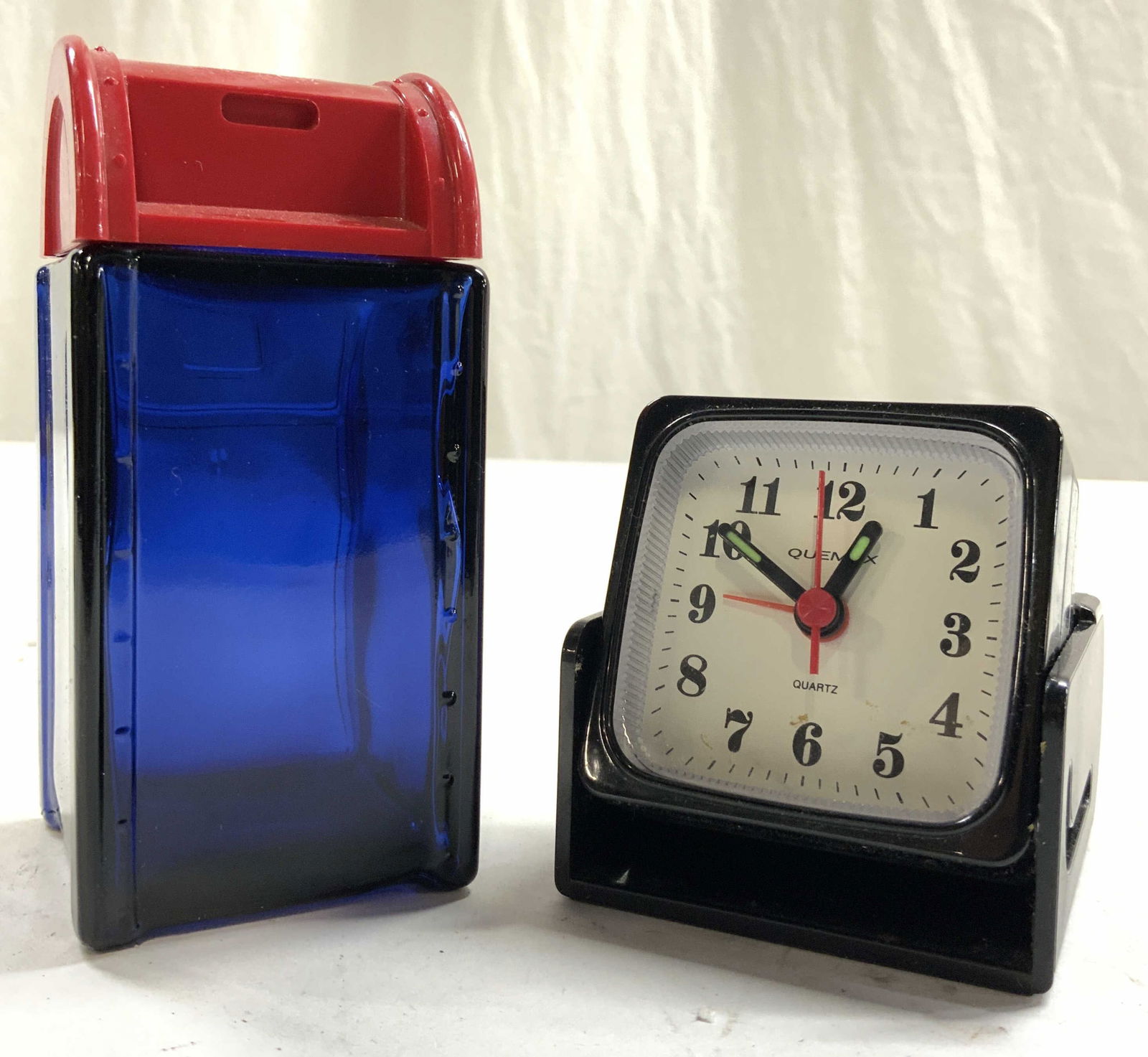 Lot 2 Clock & Glass Mailbox Bottle W Cap (1 of 6)